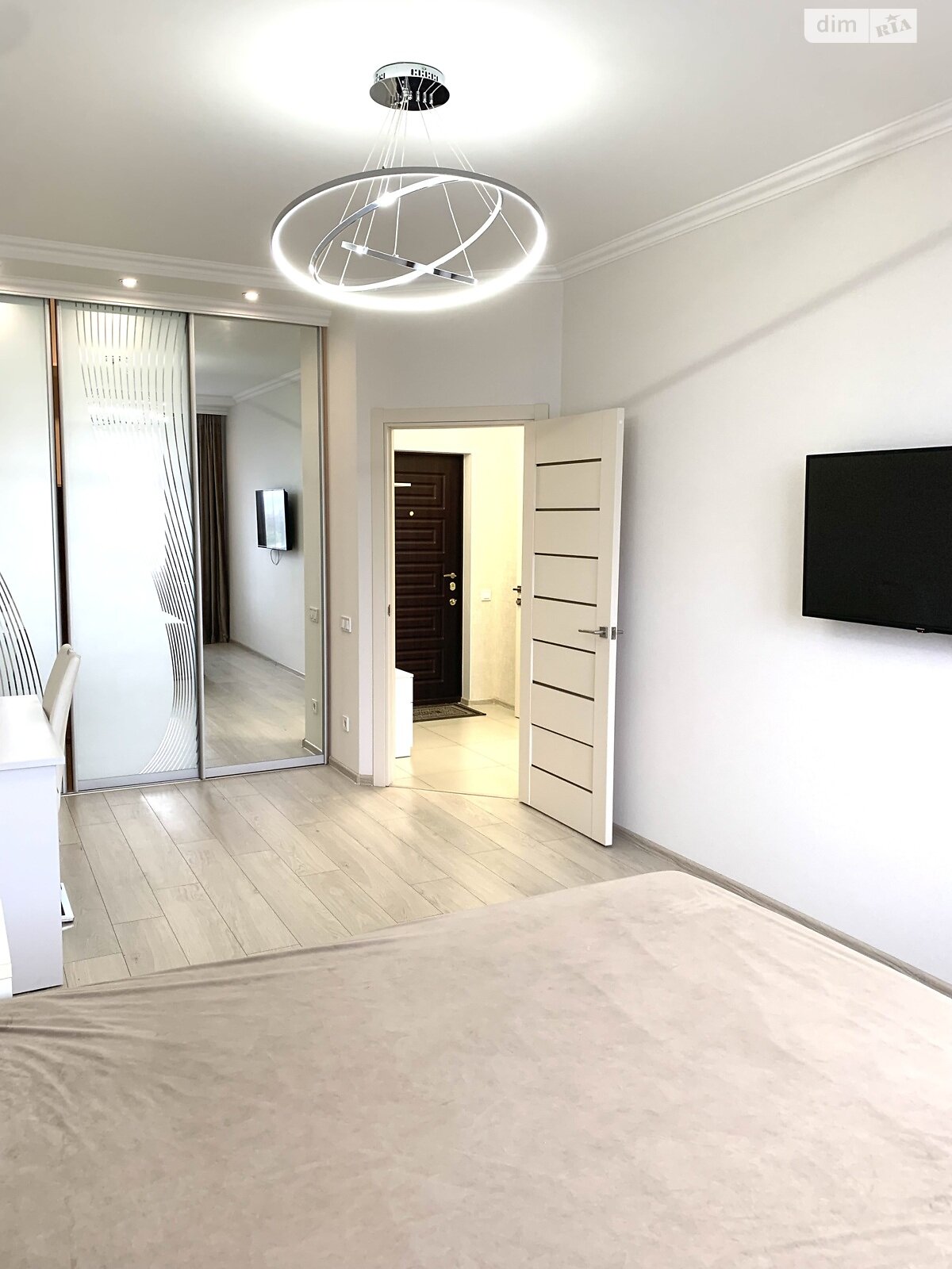 однокомнатная квартира в Одессе, район Большой Фонтан, на дор. Фонтанская 58/1, кв. 86 в аренду на долгий срок помесячно фото 1 однокомнатная квартира в Одессе, район Большой Фонтан, на дор. Фонтанская 58/1, кв. 86 в аренду на долгий срок помесячно фото 1