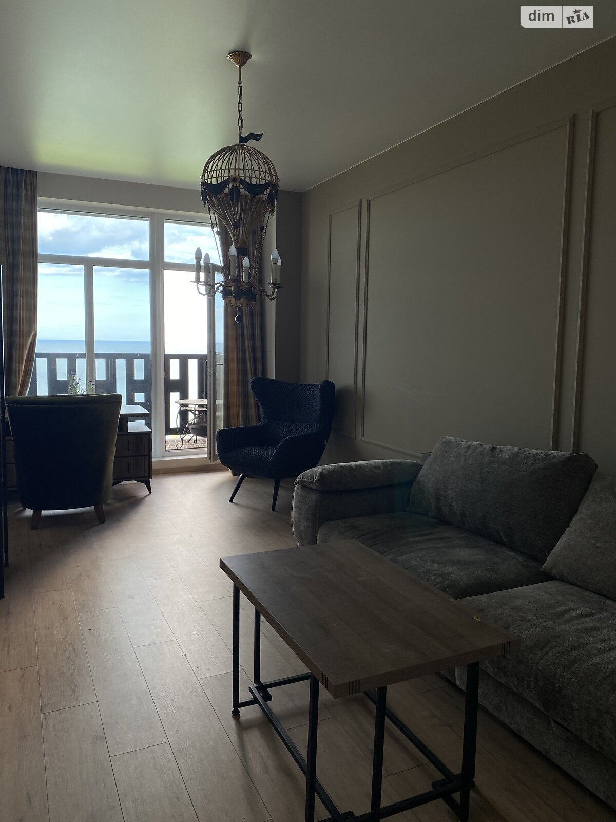 двухкомнатная квартира в Одессе, район Большой Фонтан, на дор. Фонтанская 153А в аренду на долгий срок помесячно фото 1 двухкомнатная квартира в Одессе, район Большой Фонтан, на дор. Фонтанская 153А в аренду на долгий срок помесячно фото 1