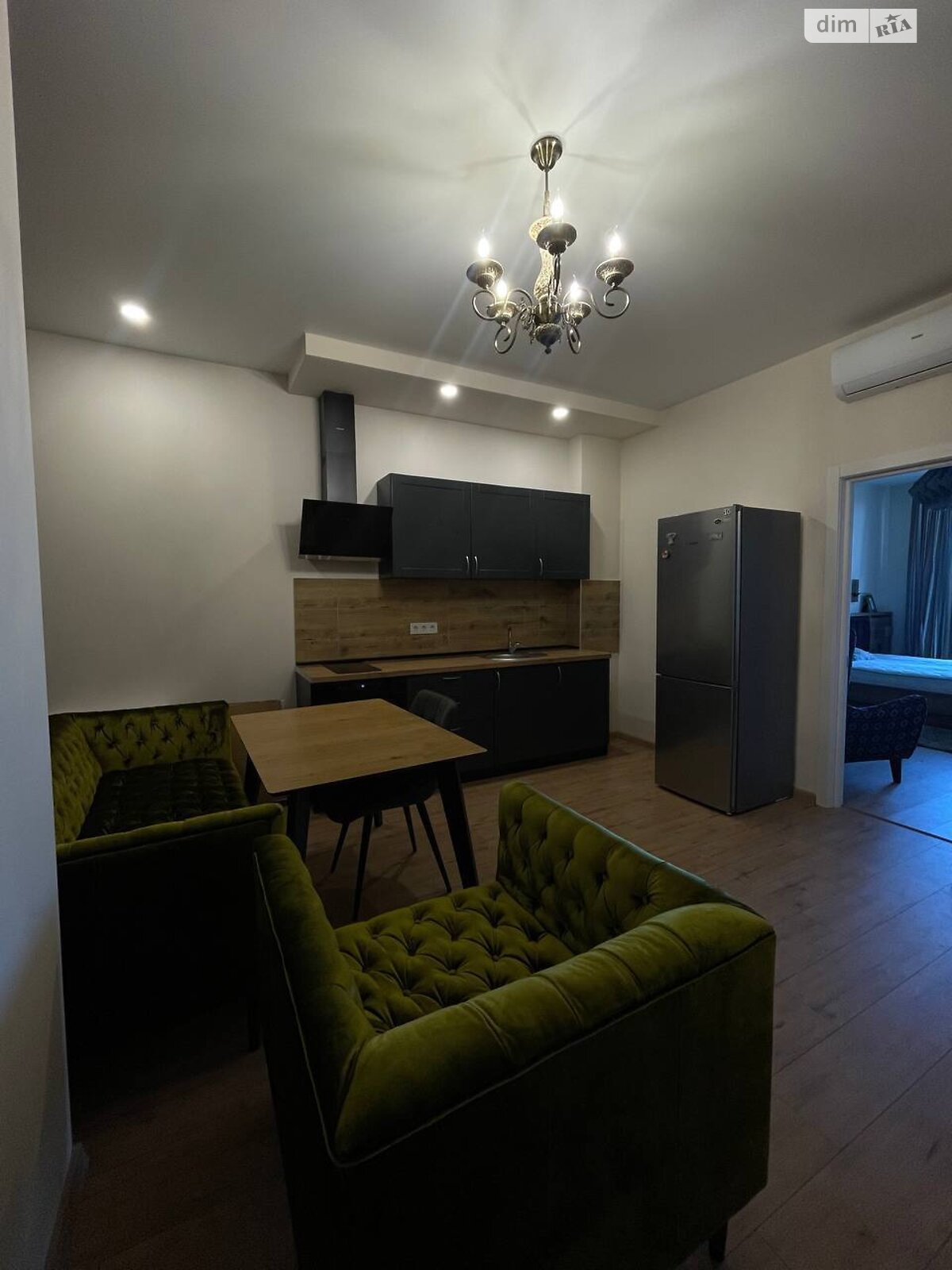 двухкомнатная квартира в Одессе, район Большой Фонтан, на дор. Фонтанская 153А в аренду на долгий срок помесячно фото 1 двухкомнатная квартира в Одессе, район Большой Фонтан, на дор. Фонтанская 153А в аренду на долгий срок помесячно фото 1