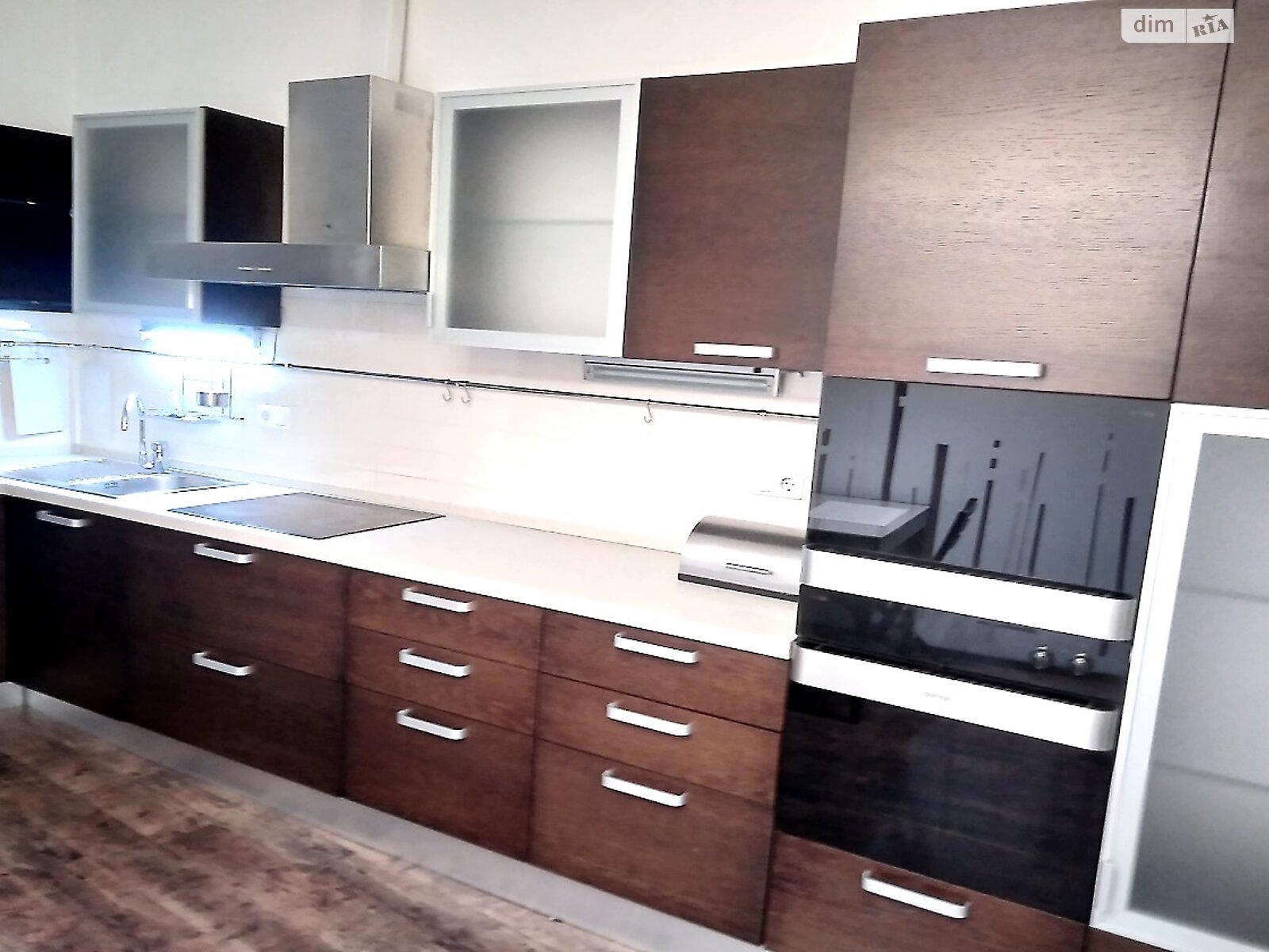 двокімнатна квартира в Одесі, район Великий Фонтан, на дор. Фонтанська 49/1 в довготривалу оренду помісячно фото 1