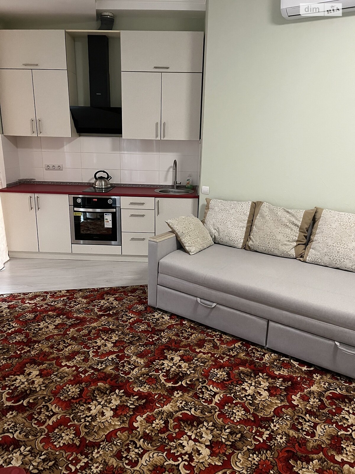 однокомнатная квартира в Одессе, район Большой Фонтан, на дор. Фонтанская 118/2, кв. 38 в аренду на долгий срок помесячно фото 1