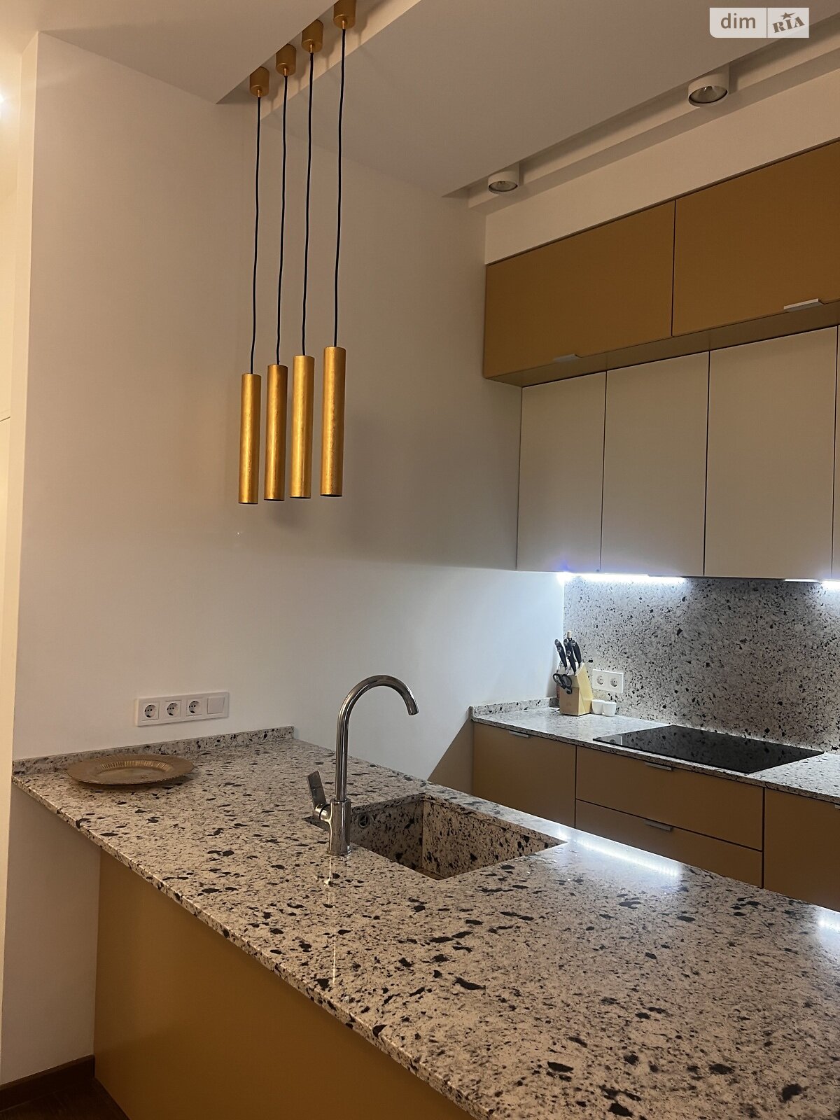 однокімнатна квартира в Одесі, район Великий Фонтан, на вул. Гаршина 5А, кв. 19 в довготривалу оренду помісячно фото 1 однокімнатна квартира в Одесі, район Великий Фонтан, на вул. Гаршина 5А, кв. 19 в довготривалу оренду помісячно фото 1