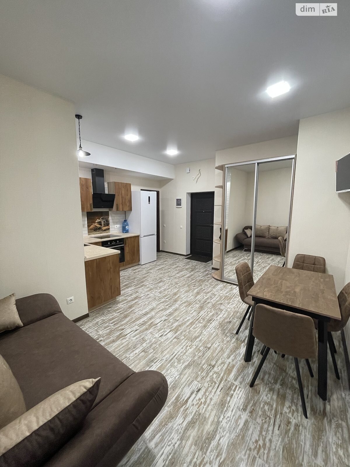 двухкомнатная квартира в Одессе, район Большой Фонтан, на ул. Лигинская 2А в аренду на долгий срок помесячно фото 1