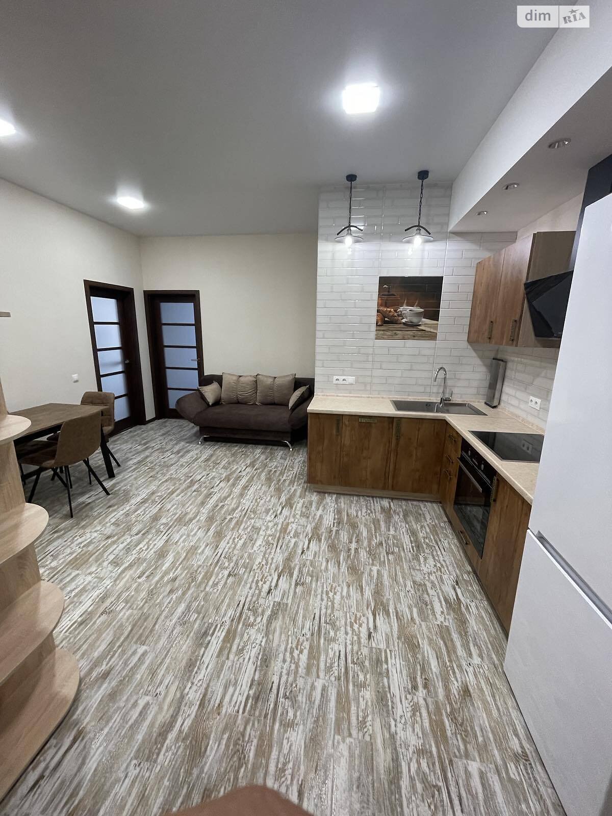 двухкомнатная квартира в Одессе, район Большой Фонтан, на ул. Лигинская 2А в аренду на долгий срок помесячно фото 1