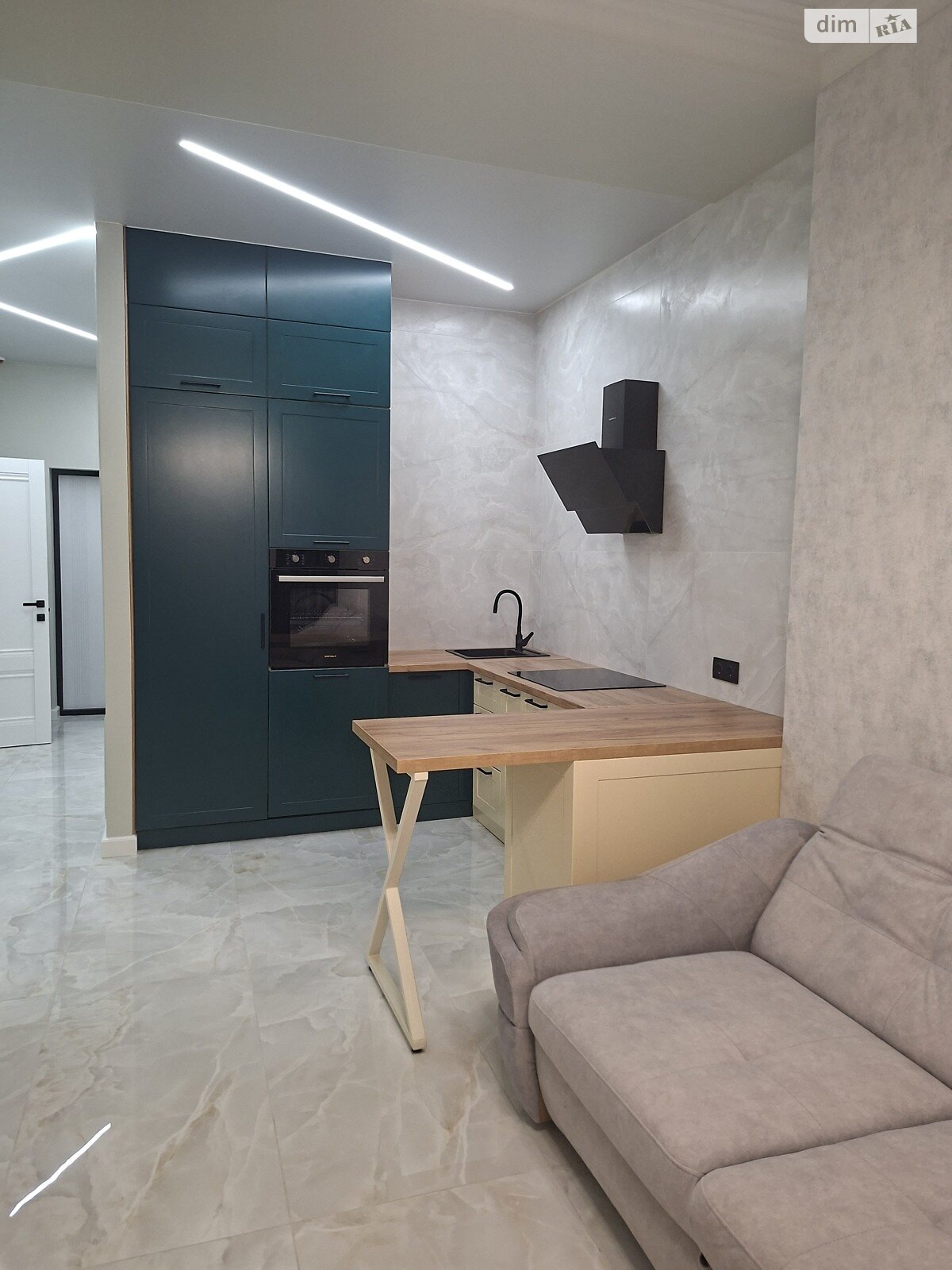 двухкомнатная квартира в Одессе, район Большой Фонтан, на ул. Солнечная 4 в аренду на долгий срок помесячно фото 1