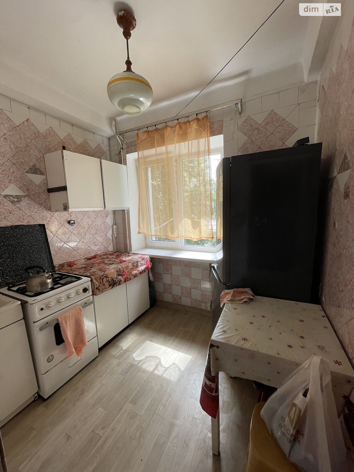 двокімнатна квартира в Одесі, район Черемушки, на вул. Олексія Вадатурського 61/2 в довготривалу оренду помісячно фото 1 двокімнатна квартира в Одесі, район Черемушки, на вул. Олексія Вадатурського 61/2 в довготривалу оренду помісячно фото 1