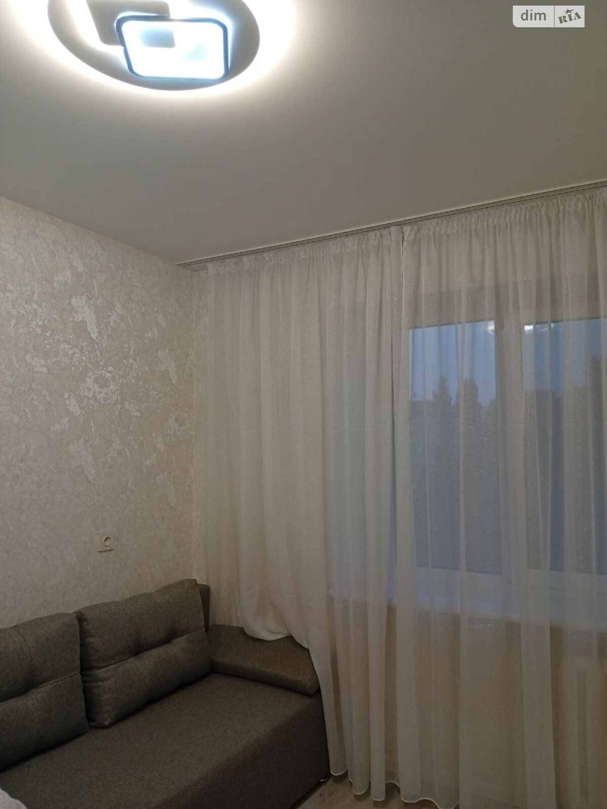 чотирикімнатна квартира в Одесі, район Черемушки, на вул. Євгена Танцюри 61 в довготривалу оренду помісячно фото 1 чотирикімнатна квартира в Одесі, район Черемушки, на вул. Євгена Танцюри 61 в довготривалу оренду помісячно фото 1