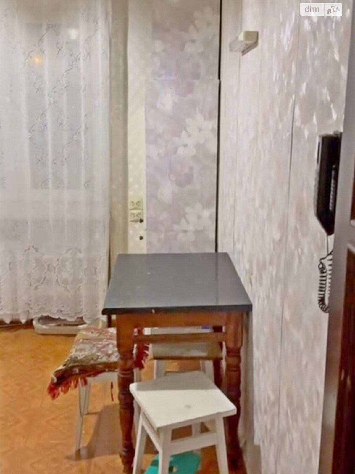 трехкомнатная квартира с мебелью в Одессе, район Черемушки, на ул. Ицхака Рабина в аренду на долгий срок помесячно фото 1