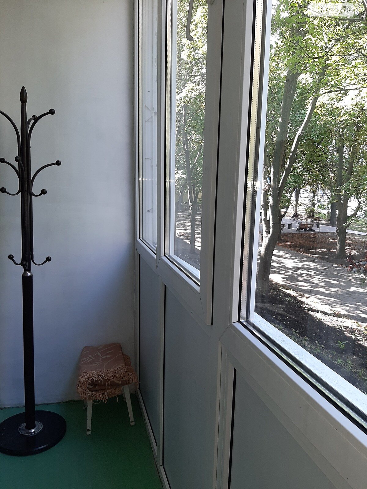 трехкомнатная квартира в Одессе, район Черемушки, на ул. Ицхака Рабина в аренду на долгий срок помесячно фото 1