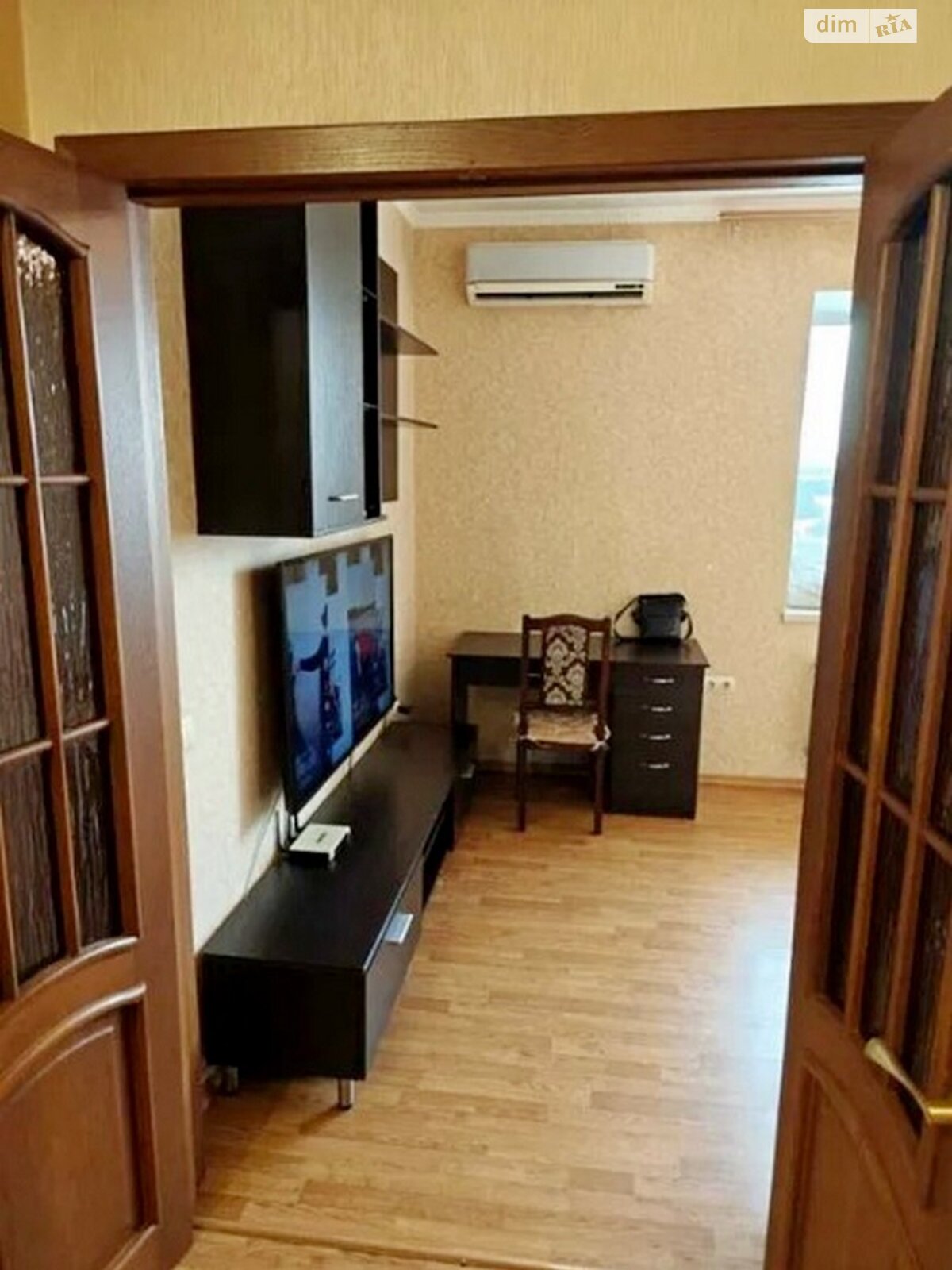 двухкомнатная квартира с ремонтом в Одессе, район Черемушки, на ул. Ивана Фунтового в аренду на долгий срок помесячно фото 1 двухкомнатная квартира с ремонтом в Одессе, район Черемушки, на ул. Ивана Фунтового в аренду на долгий срок помесячно фото 1