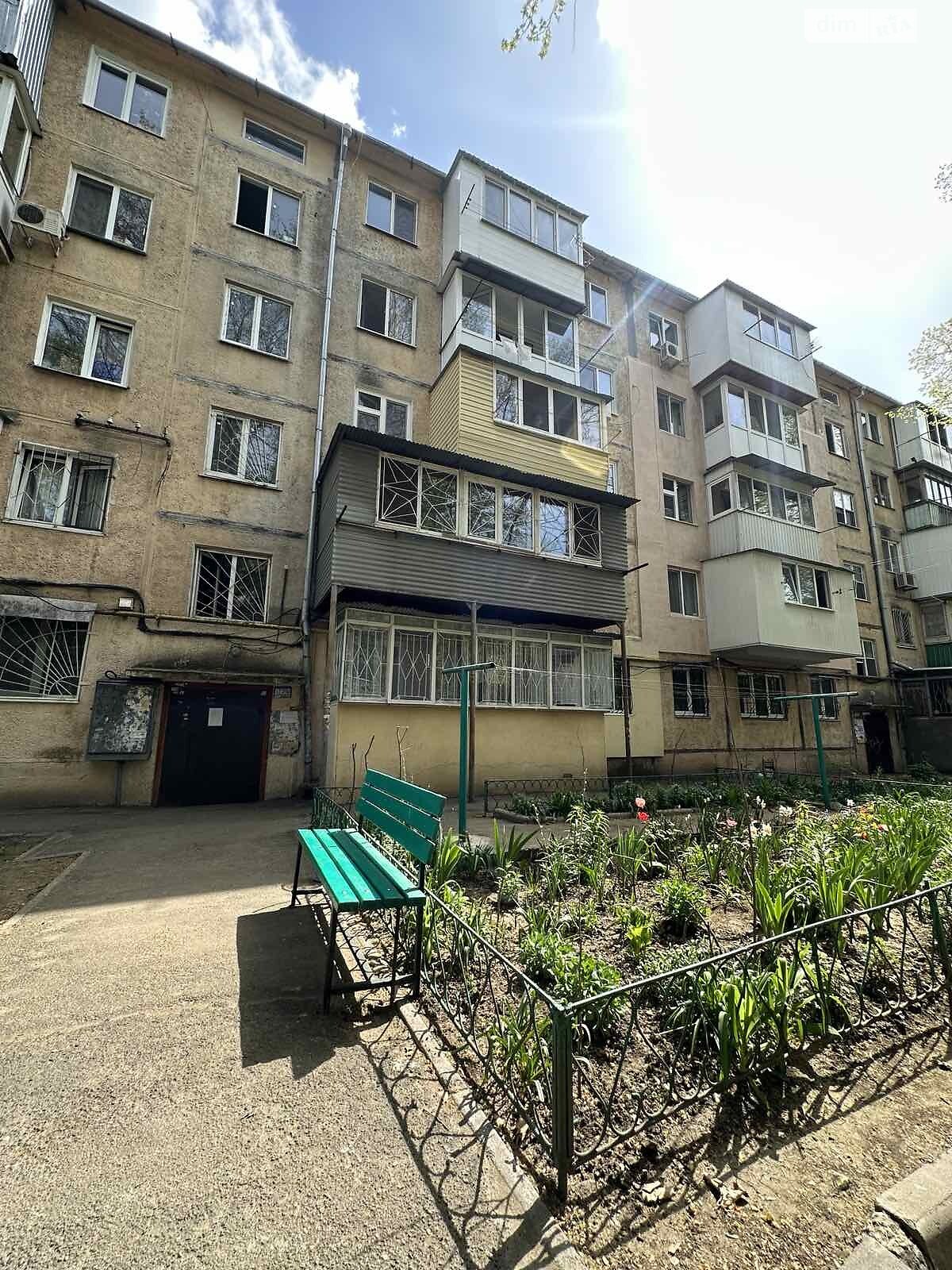 трехкомнатная квартира в Одессе, район Черемушки, на ул. Космонавтов 62 в аренду на долгий срок помесячно фото 1 трехкомнатная квартира в Одессе, район Черемушки, на ул. Космонавтов 62 в аренду на долгий срок помесячно фото 1