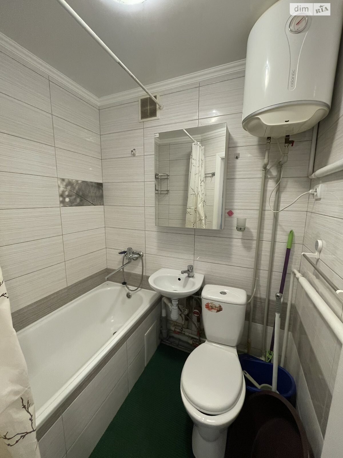 однокімнатна квартира в Одесі, район Черемушки, на вул. Космонавтів в довготривалу оренду помісячно фото 1