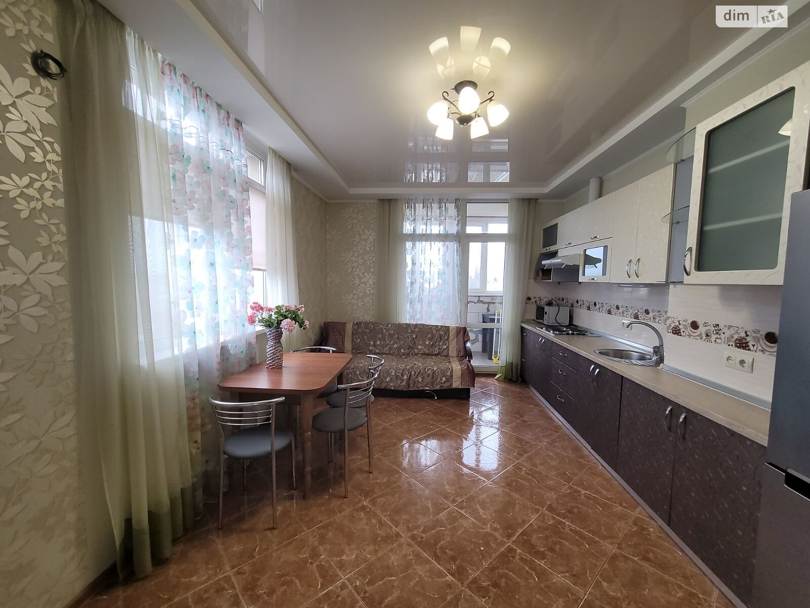 однокімнатна квартира в Одесі, район Черемушки, на вул. Якова Бреуса 63/1 в довготривалу оренду помісячно фото 1