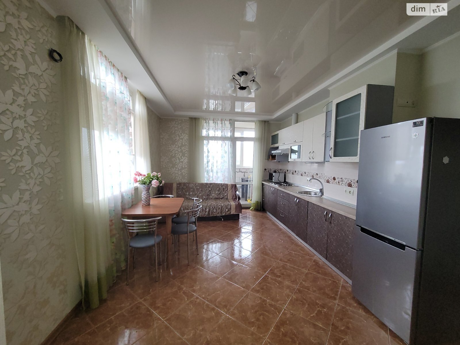 однокімнатна квартира в Одесі, район Черемушки, на вул. Якова Бреуса 63/1 в довготривалу оренду помісячно фото 1