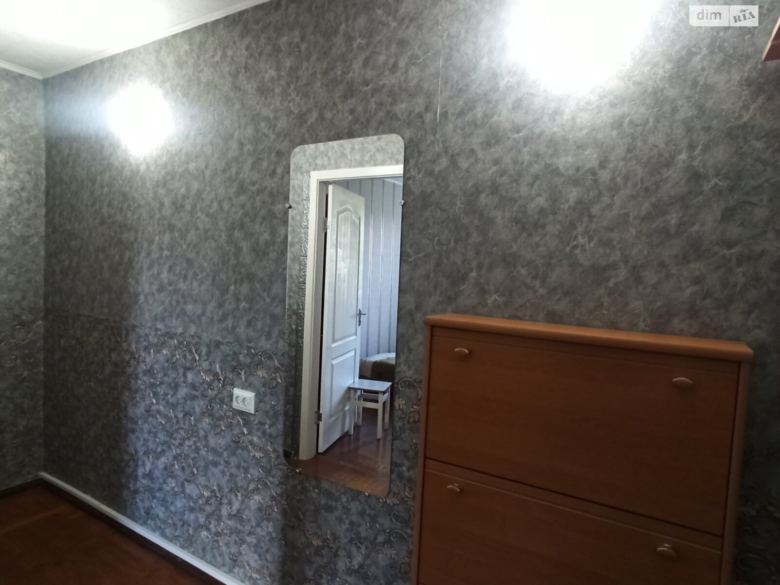 трехкомнатная квартира в Одессе, район Приморский, на ул. Ивана Франко 39 в аренду на долгий срок помесячно фото 1 трехкомнатная квартира в Одессе, район Приморский, на ул. Ивана Франко 39 в аренду на долгий срок помесячно фото 1