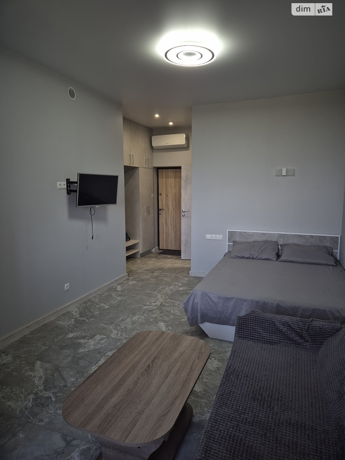 однокомнатная квартира в Одессе, на ул. Дача Ковалевского 91 в аренду на долгий срок помесячно фото 1