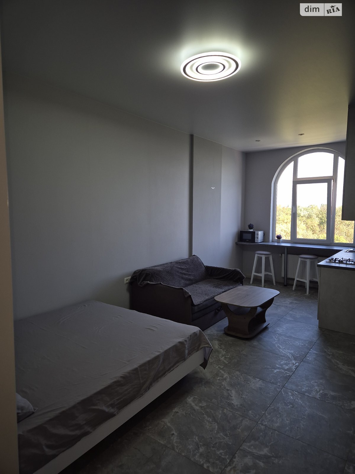 однокомнатная квартира в Одессе, на ул. Дача Ковалевского 91 в аренду на долгий срок помесячно фото 1