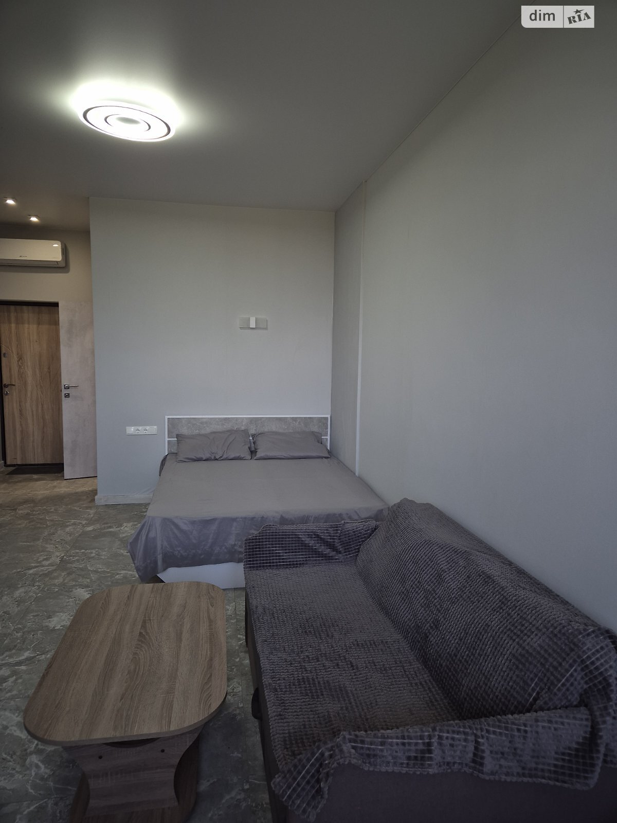 однокомнатная квартира в Одессе, на ул. Дача Ковалевского 91 в аренду на долгий срок помесячно фото 1