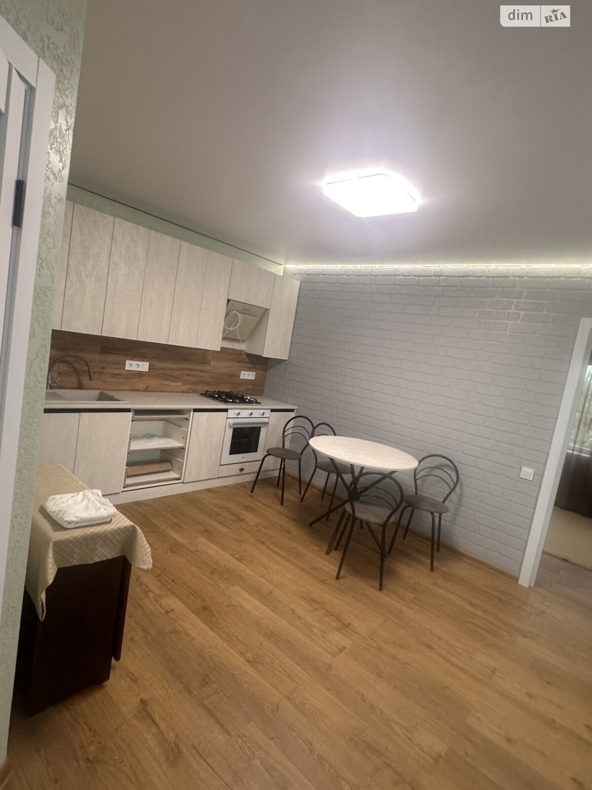 двокімнатна квартира в Одесі, район Дальні Млини, на вул. Райдужна 26 в довготривалу оренду помісячно фото 1 двокімнатна квартира в Одесі, район Дальні Млини, на вул. Райдужна 26 в довготривалу оренду помісячно фото 1