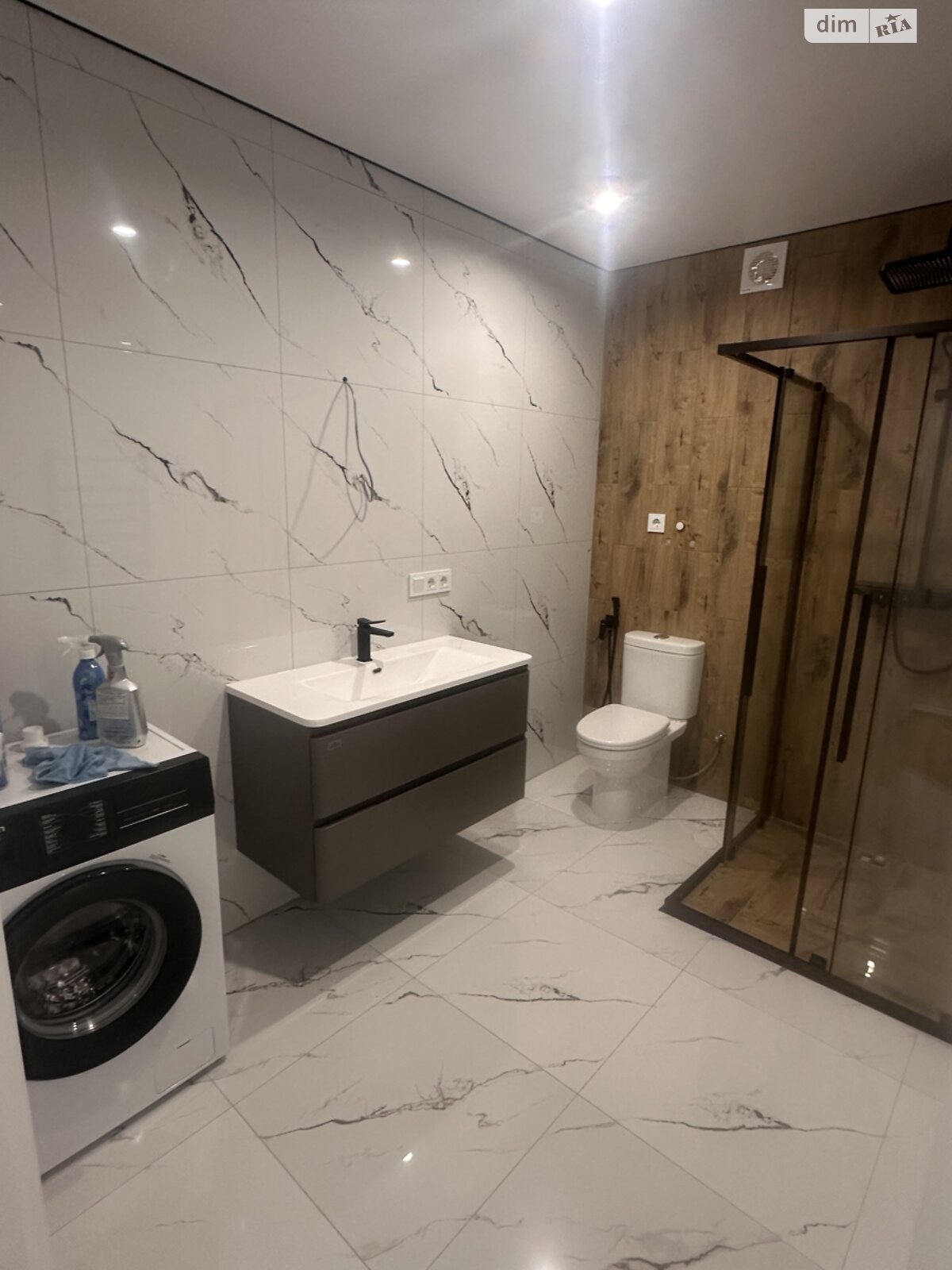 двокімнатна квартира в Одесі, район Дальні Млини, на вул. Райдужна 26 в довготривалу оренду помісячно фото 1 двокімнатна квартира в Одесі, район Дальні Млини, на вул. Райдужна 26 в довготривалу оренду помісячно фото 1