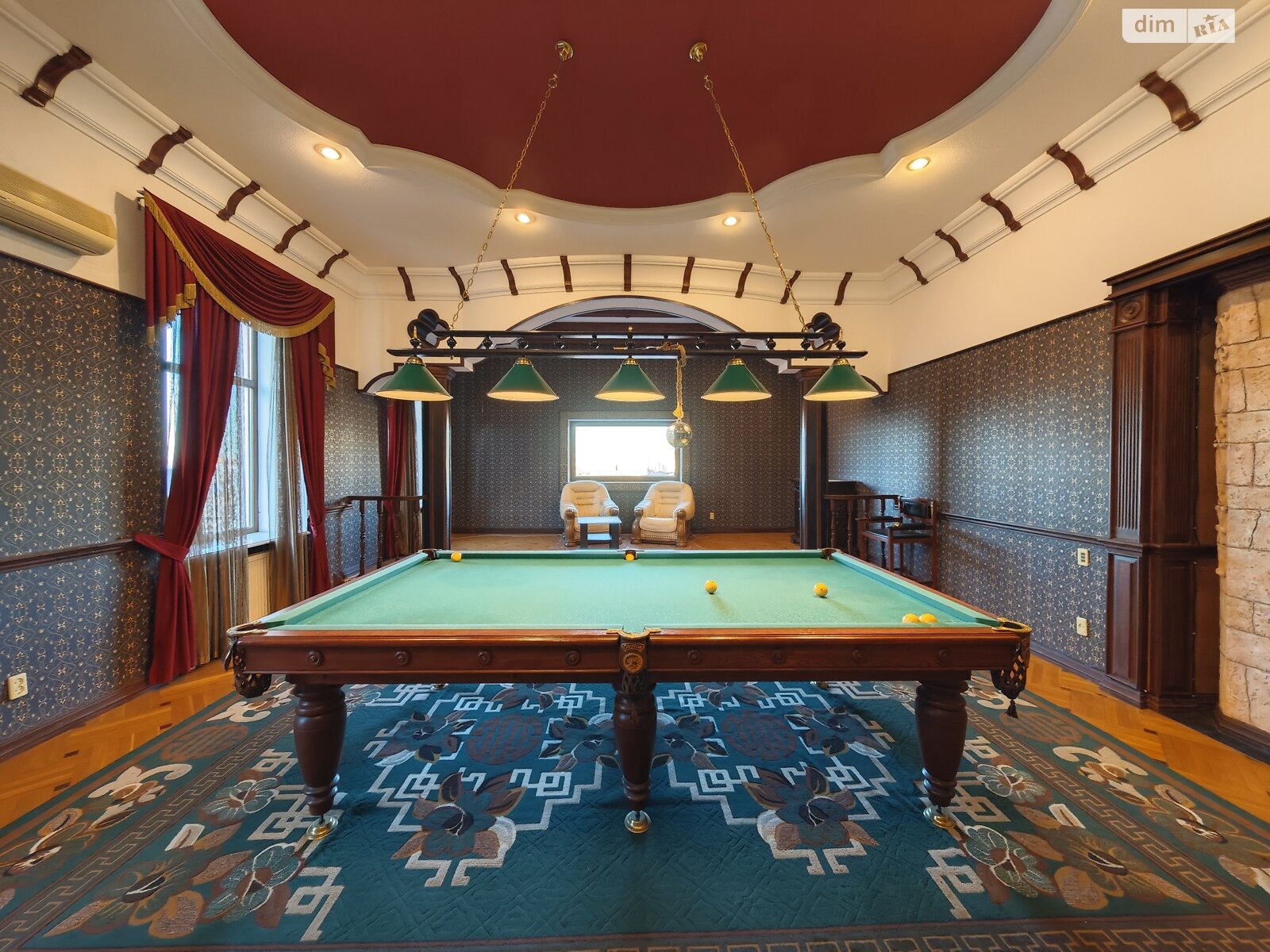 шестикомнатная квартира в Одессе, на ул. Дерибасовская 5 в аренду на долгий срок помесячно фото 1 шестикомнатная квартира в Одессе, на ул. Дерибасовская 5 в аренду на долгий срок помесячно фото 1