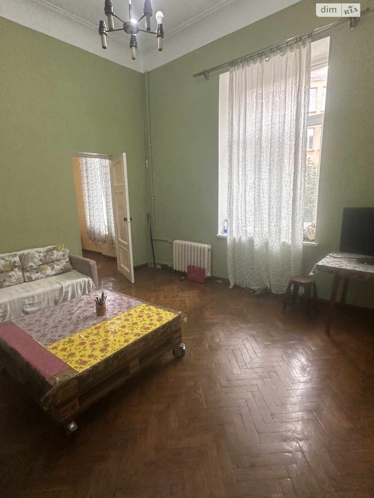 двокімнатна квартира в Одесі, на пл. Катерининська 9 в довготривалу оренду помісячно фото 1 двокімнатна квартира в Одесі, на пл. Катерининська 9 в довготривалу оренду помісячно фото 1