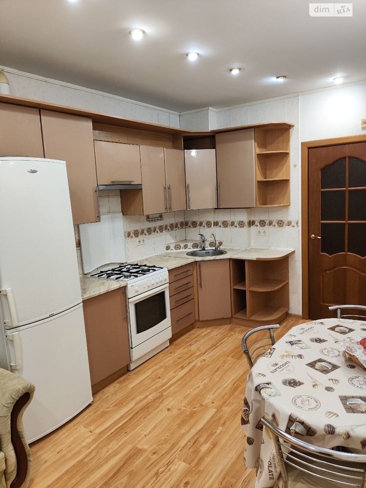 двокімнатна квартира в Одесі, на вул. Євгена Чикаленка 59Е в довготривалу оренду помісячно фото 1 двокімнатна квартира в Одесі, на вул. Євгена Чикаленка 59Е в довготривалу оренду помісячно фото 1