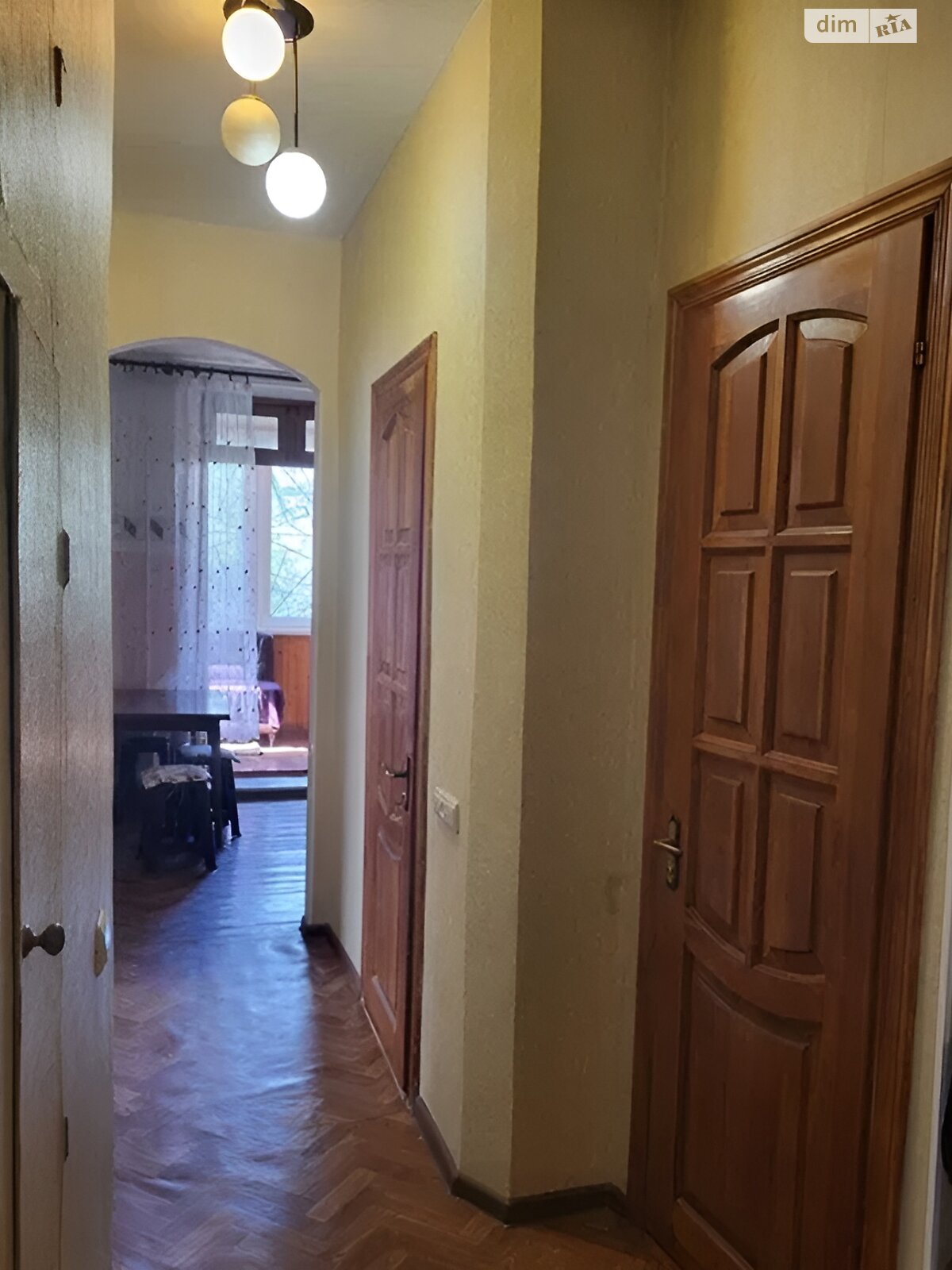 трехкомнатная квартира в Одессе, на дор. Фонтанская 51 в аренду на долгий срок помесячно фото 1 трехкомнатная квартира в Одессе, на дор. Фонтанская 51 в аренду на долгий срок помесячно фото 1