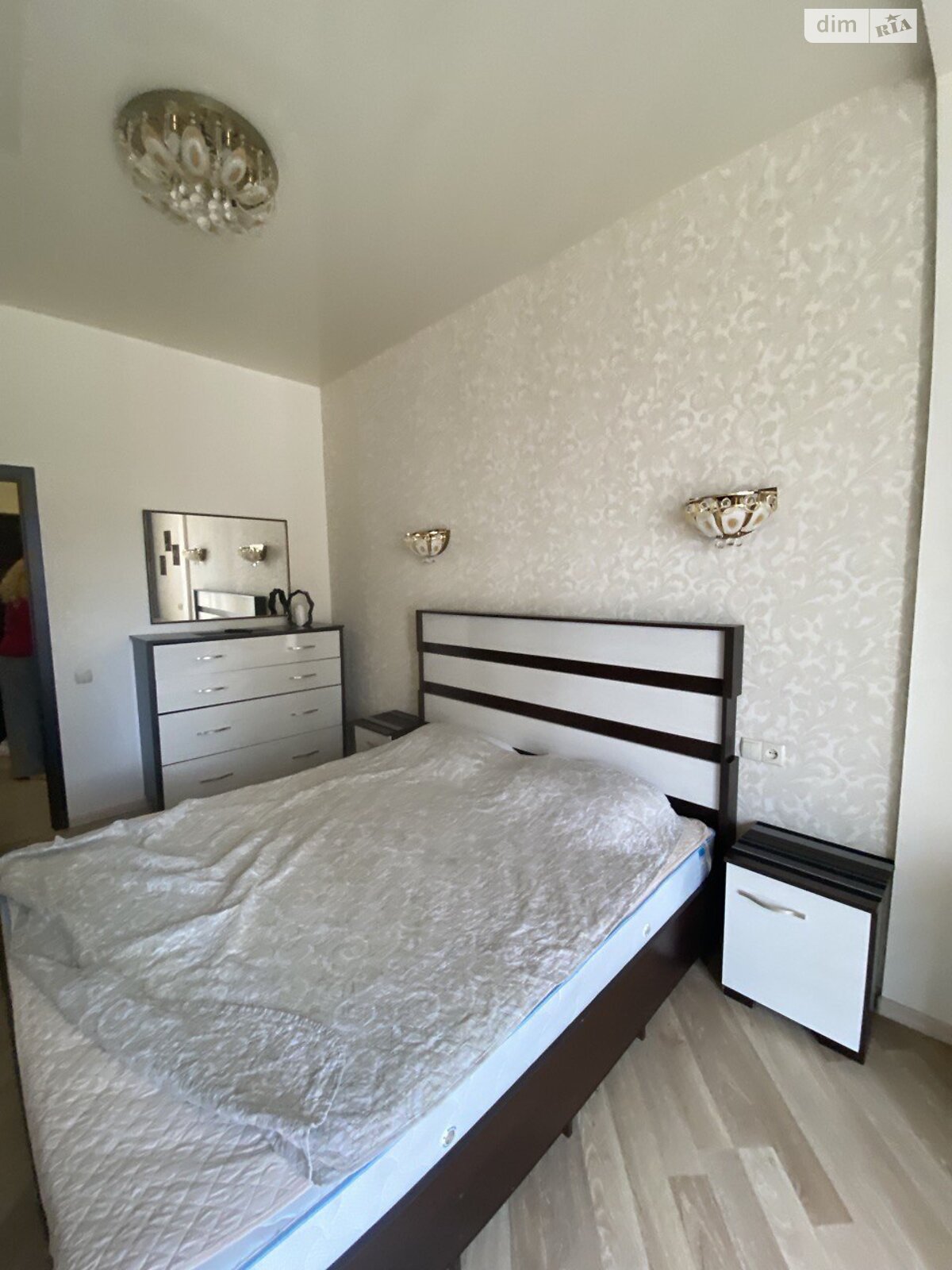 однокімнатна квартира в Одесі, на бул. Французький 60В в довготривалу оренду помісячно фото 1 однокімнатна квартира в Одесі, на бул. Французький 60В в довготривалу оренду помісячно фото 1