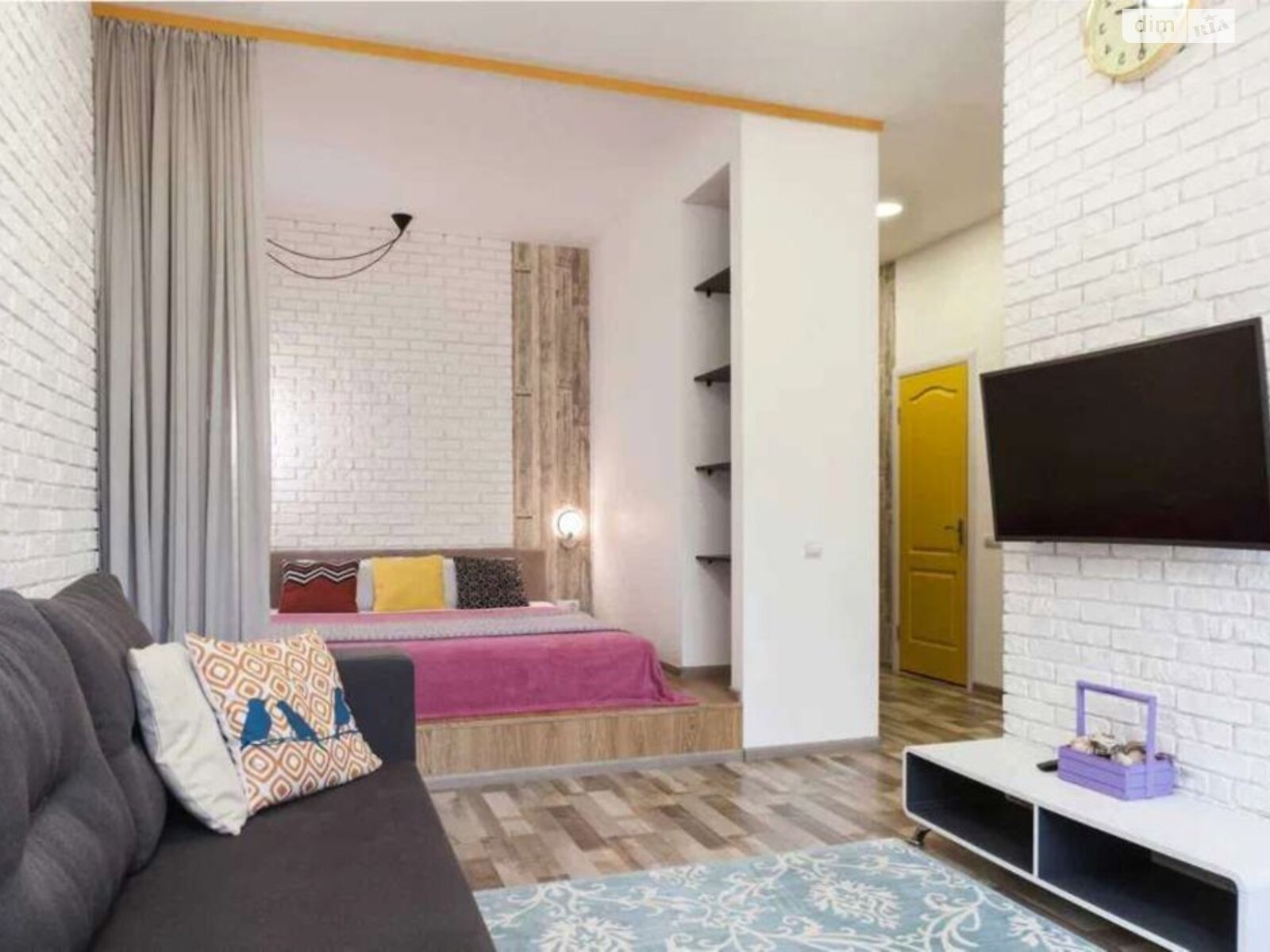 однокомнатная квартира в Одессе, на бул. Французский 60Г в аренду на долгий срок помесячно фото 1 однокомнатная квартира в Одессе, на бул. Французский 60Г в аренду на долгий срок помесячно фото 1