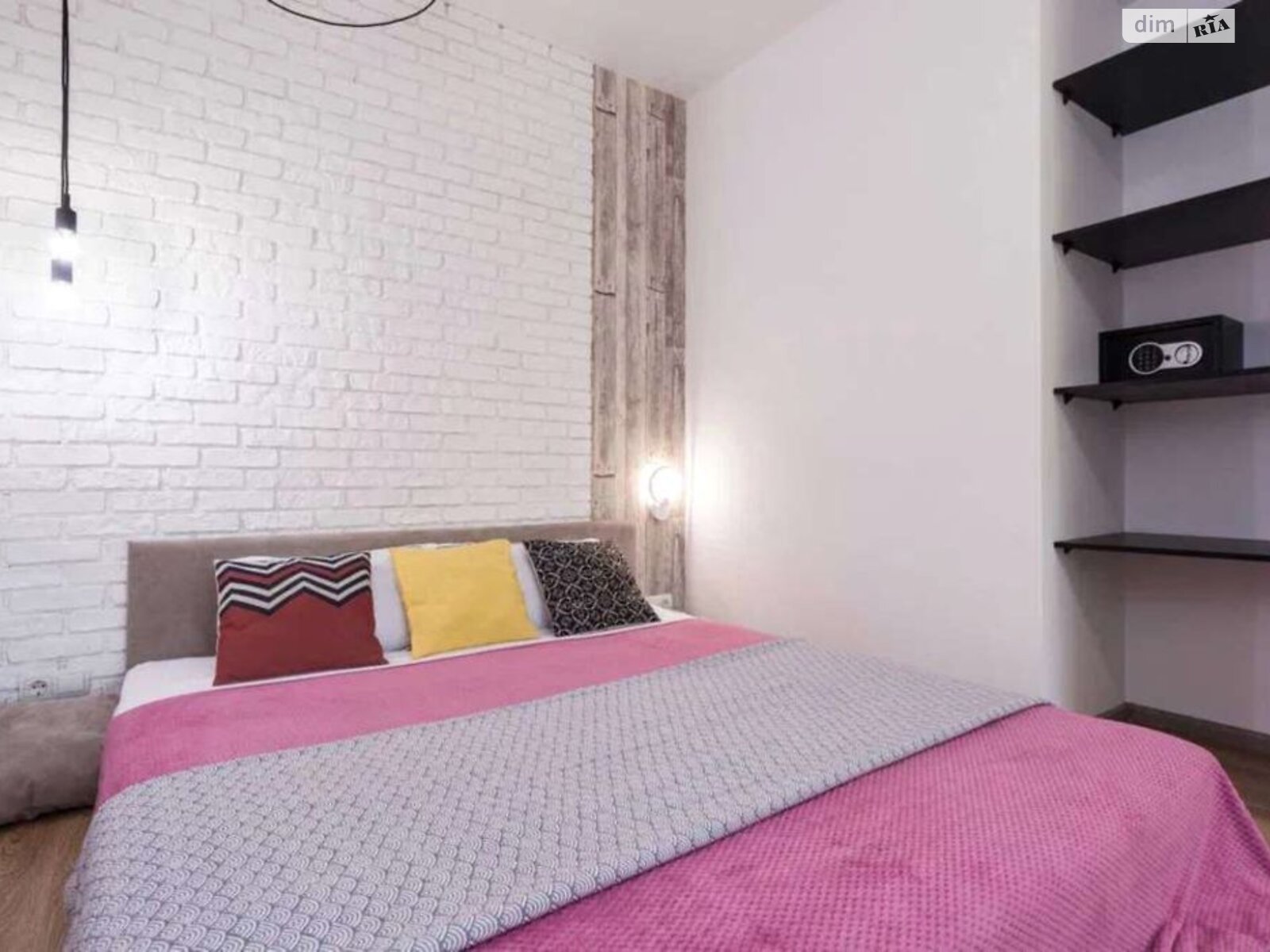 однокомнатная квартира в Одессе, на бул. Французский 60Г в аренду на долгий срок помесячно фото 1 однокомнатная квартира в Одессе, на бул. Французский 60Г в аренду на долгий срок помесячно фото 1