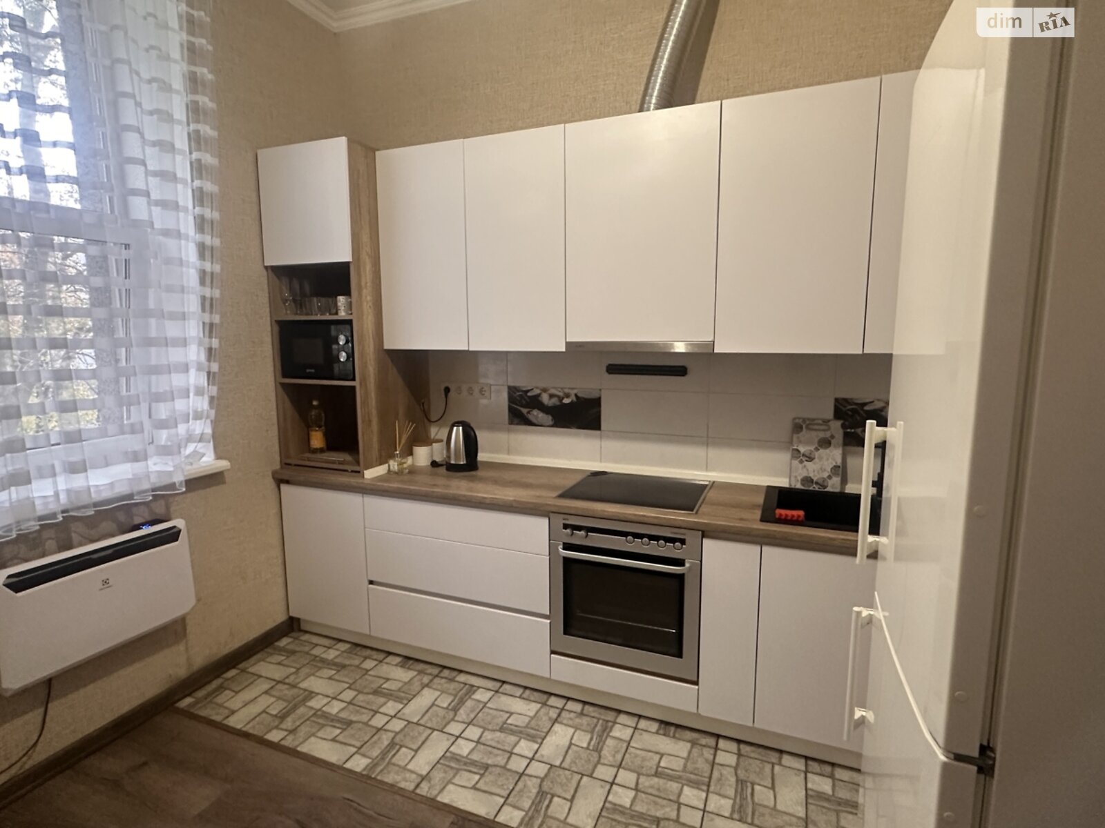 однокімнатна квартира в Одесі, район Хаджибейський, на вул. Боровського Миколи 1/7 в довготривалу оренду помісячно фото 1