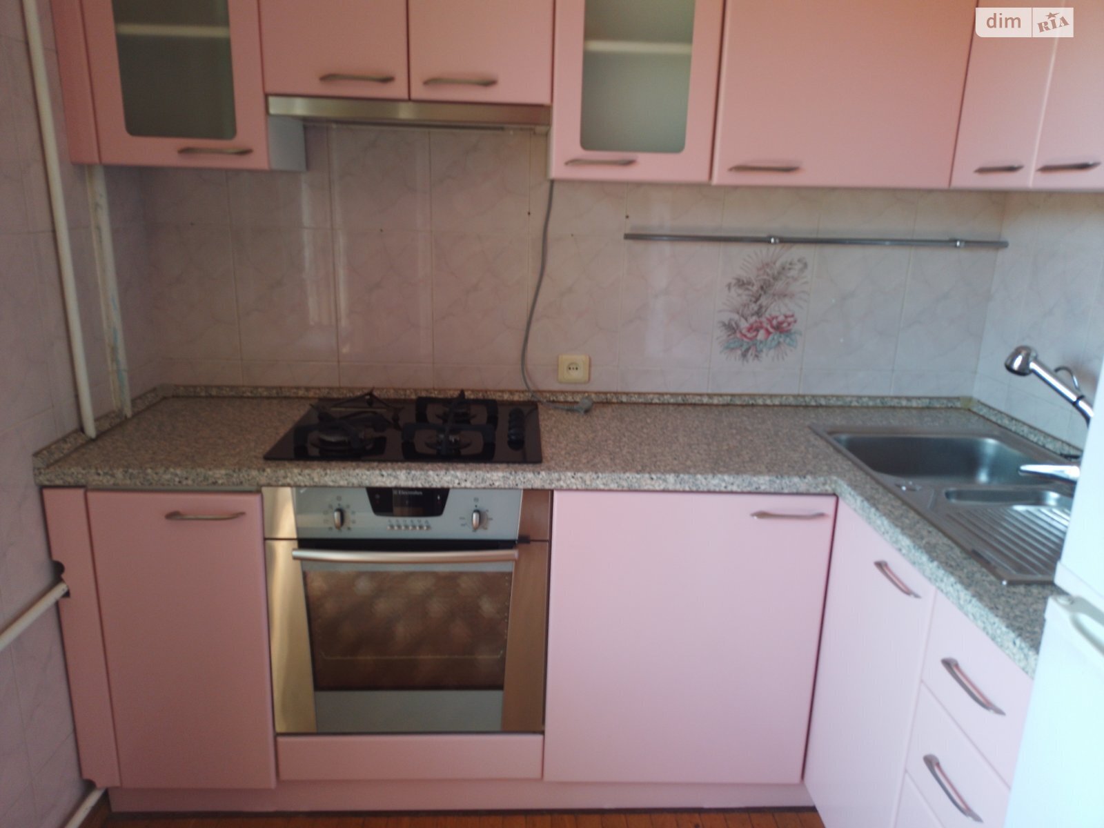 однокімнатна квартира з ремонтом в Одесі, район Хаджибейський, на дор. Овідіопольська 3/71, кв. 13 в довготривалу оренду помісячно фото 1 однокімнатна квартира з ремонтом в Одесі, район Хаджибейський, на дор. Овідіопольська 3/71, кв. 13 в довготривалу оренду помісячно фото 1