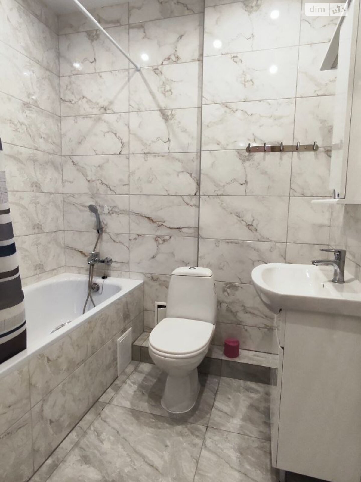 однокімнатна квартира в Одесі, район Хаджибейський, на дор. Овідіопольська 3 корпус 2 в довготривалу оренду помісячно фото 1