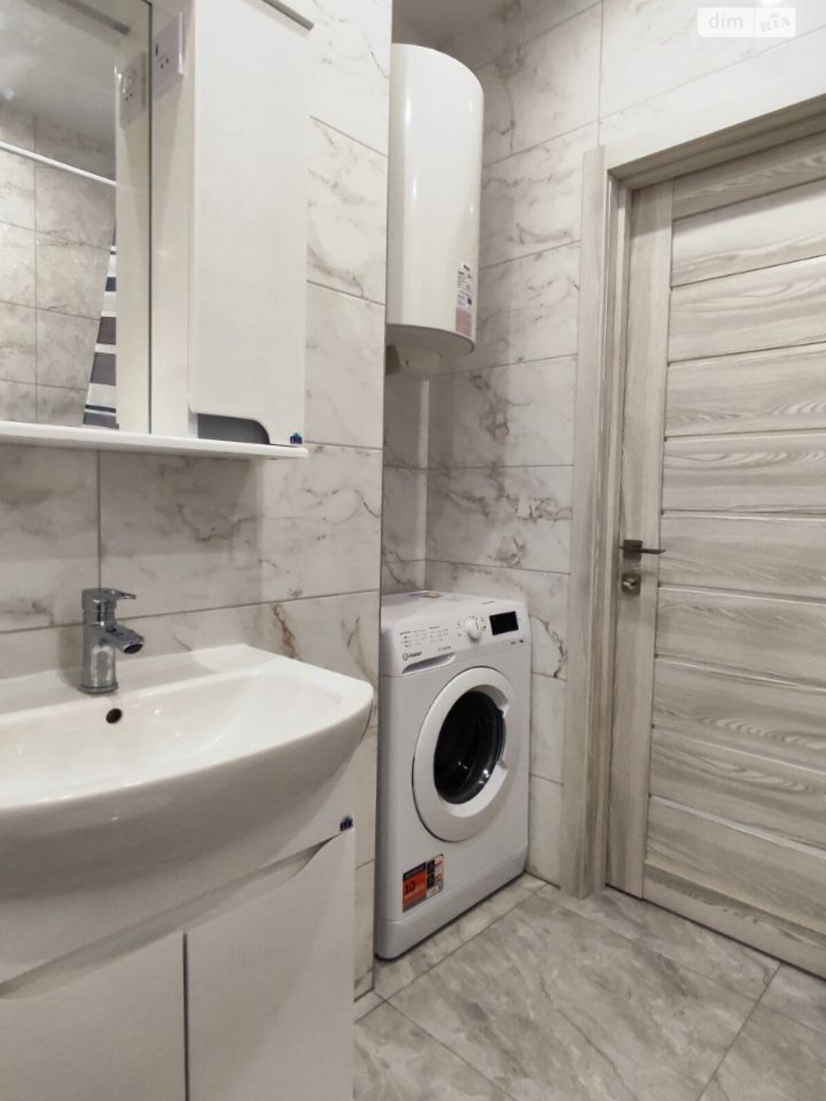 однокімнатна квартира в Одесі, район Хаджибейський, на дор. Овідіопольська 3 корпус 2 в довготривалу оренду помісячно фото 1