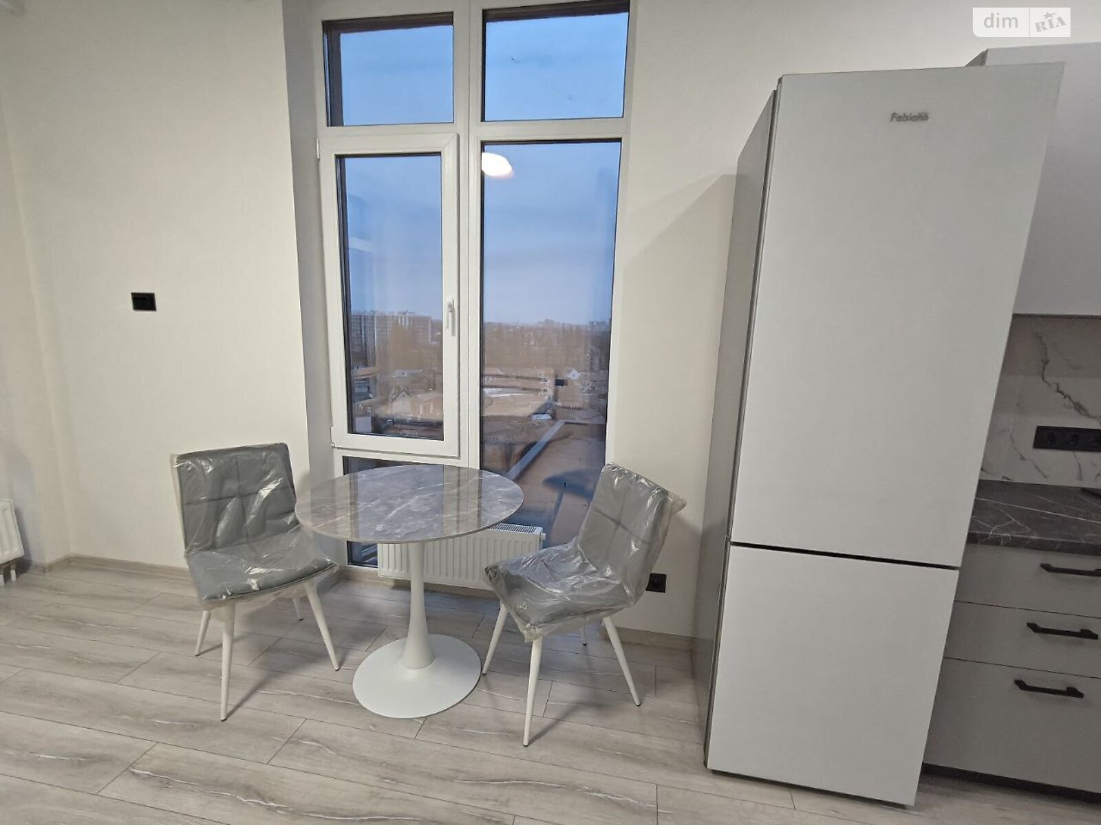 однокомнатная квартира в Одессе, район Хаджибейский, на ул. Радостная 29 корпус 2 в аренду на долгий срок помесячно фото 1