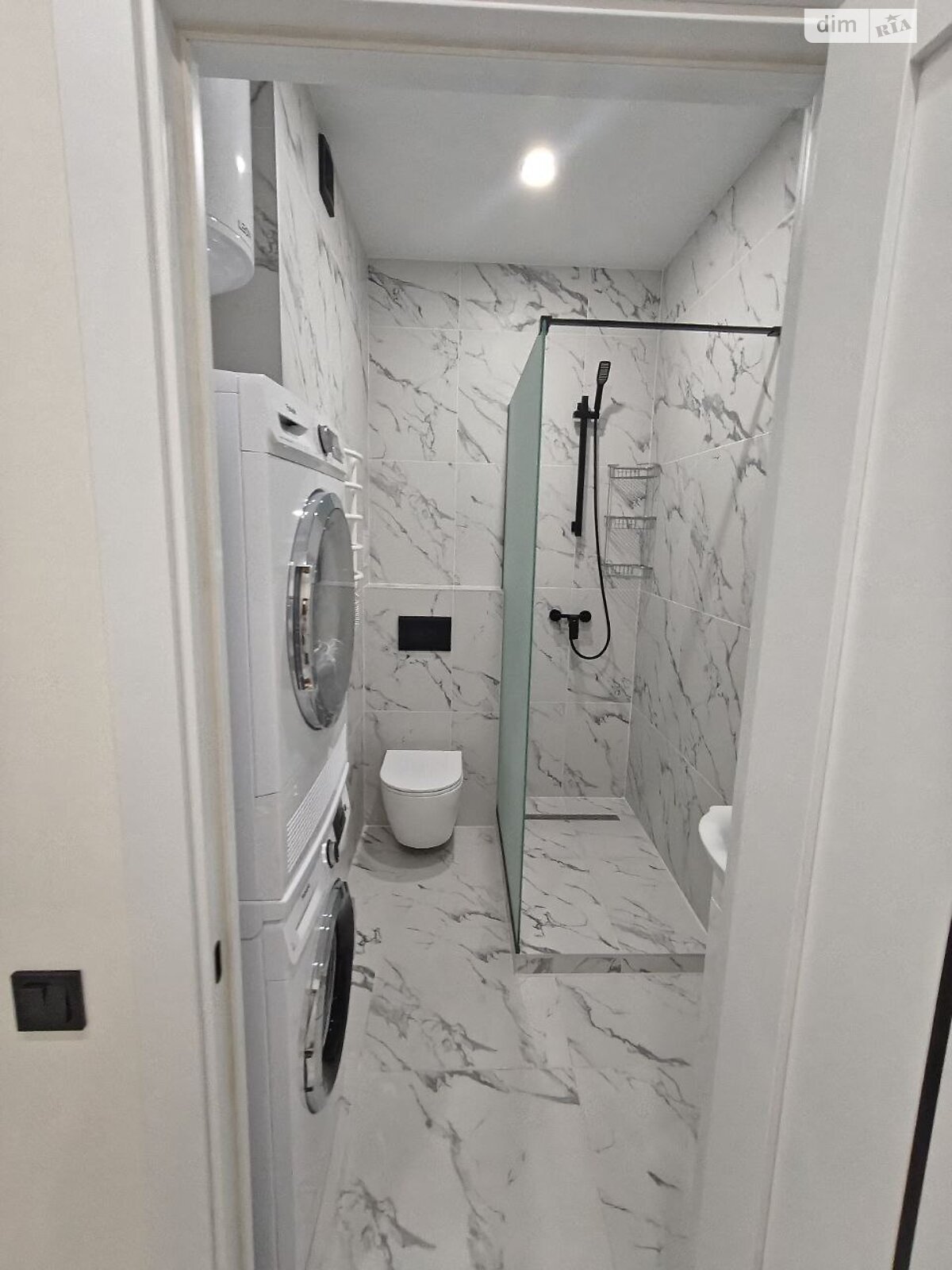 однокомнатная квартира в Одессе, район Хаджибейский, на ул. Радостная 29 корпус 2 в аренду на долгий срок помесячно фото 1