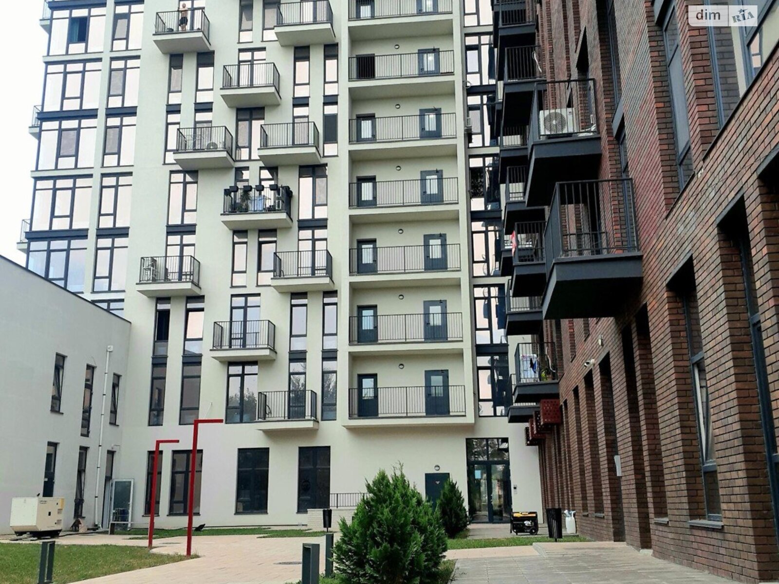 однокомнатная квартира в Одессе, район Хаджибейский, на ул. Радостная 29 корпус 2 в аренду на долгий срок помесячно фото 1 однокомнатная квартира в Одессе, район Хаджибейский, на ул. Радостная 29 корпус 2 в аренду на долгий срок помесячно фото 1