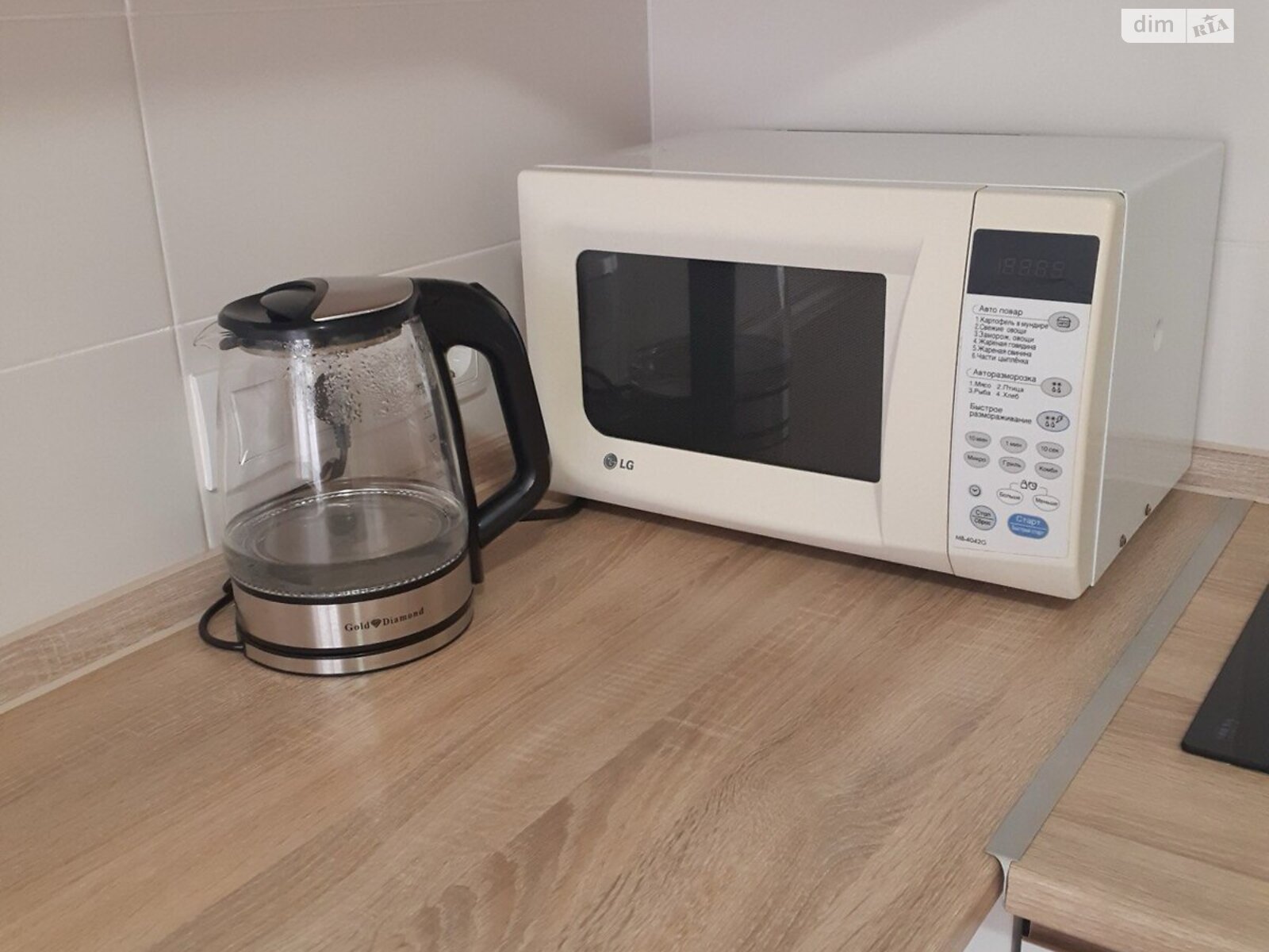 однокомнатная квартира в Одессе, район Хаджибейский, на ул. Радостная 29 корпус 2 в аренду на долгий срок помесячно фото 1 однокомнатная квартира в Одессе, район Хаджибейский, на ул. Радостная 29 корпус 2 в аренду на долгий срок помесячно фото 1