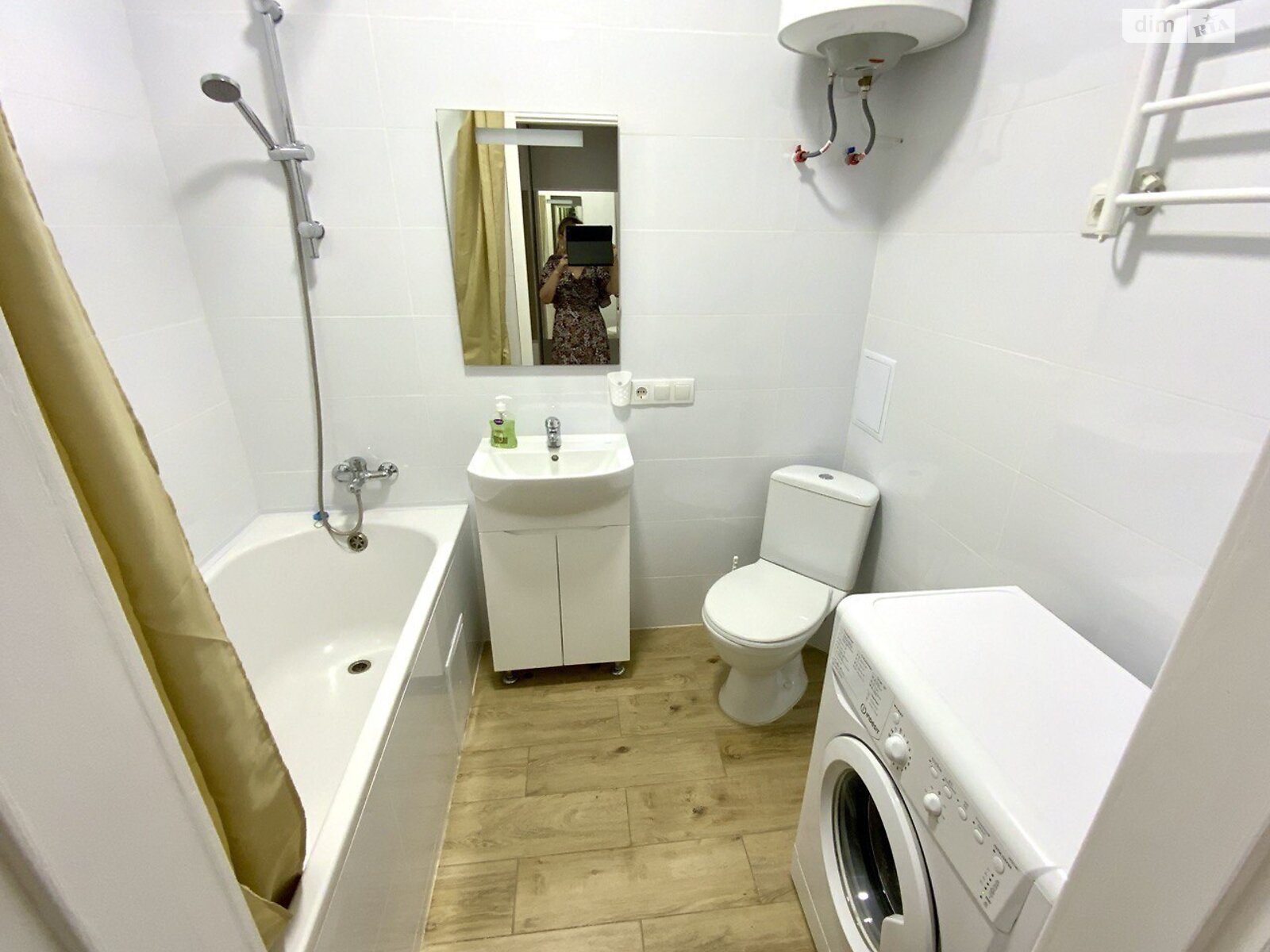 однокомнатная квартира в Одессе, район Хаджибейский, на ул. Радостная 29 корпус 2 в аренду на долгий срок помесячно фото 1 однокомнатная квартира в Одессе, район Хаджибейский, на ул. Радостная 29 корпус 2 в аренду на долгий срок помесячно фото 1