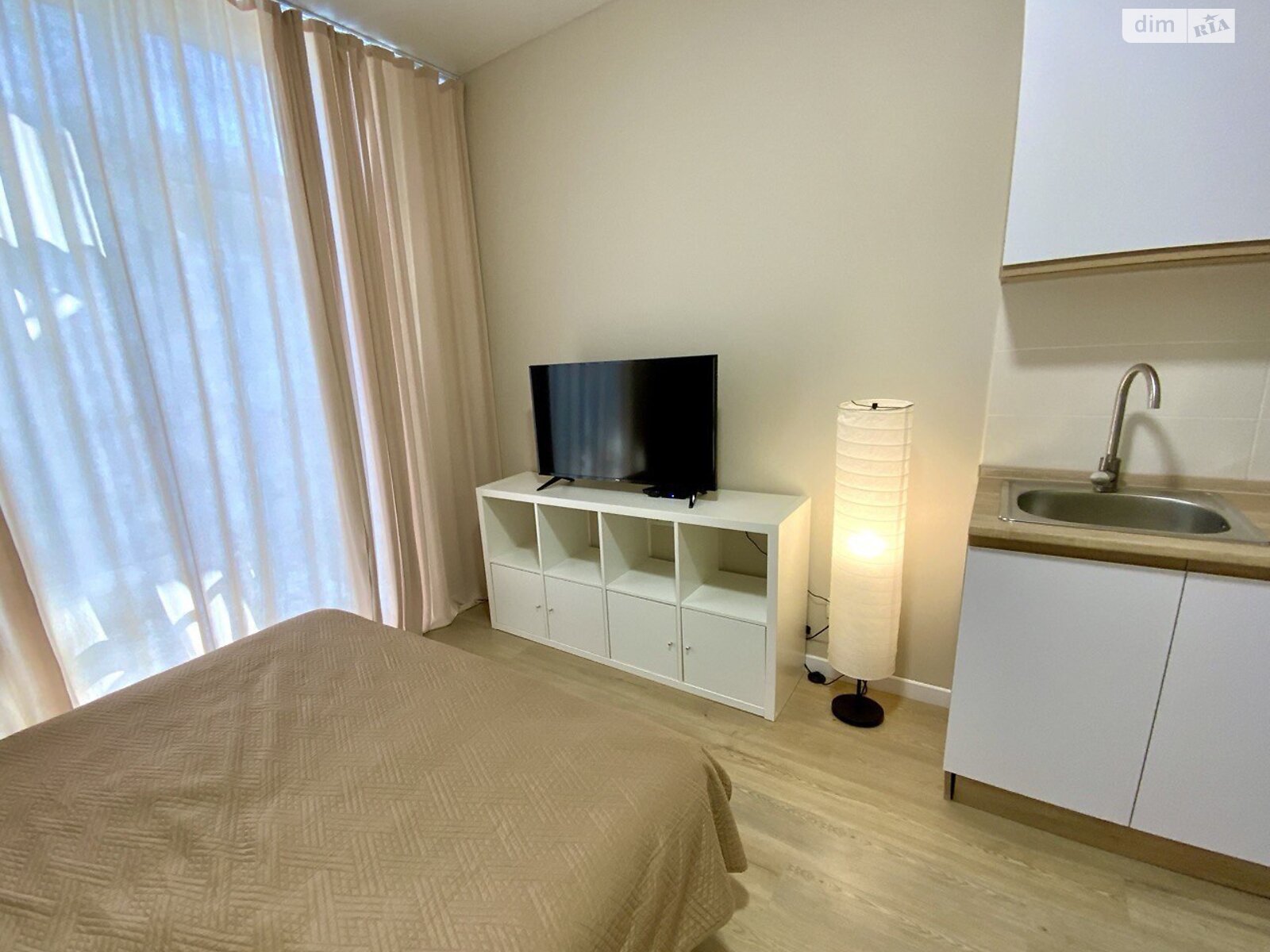 однокомнатная квартира в Одессе, район Хаджибейский, на ул. Радостная 29 корпус 2 в аренду на долгий срок помесячно фото 1 однокомнатная квартира в Одессе, район Хаджибейский, на ул. Радостная 29 корпус 2 в аренду на долгий срок помесячно фото 1