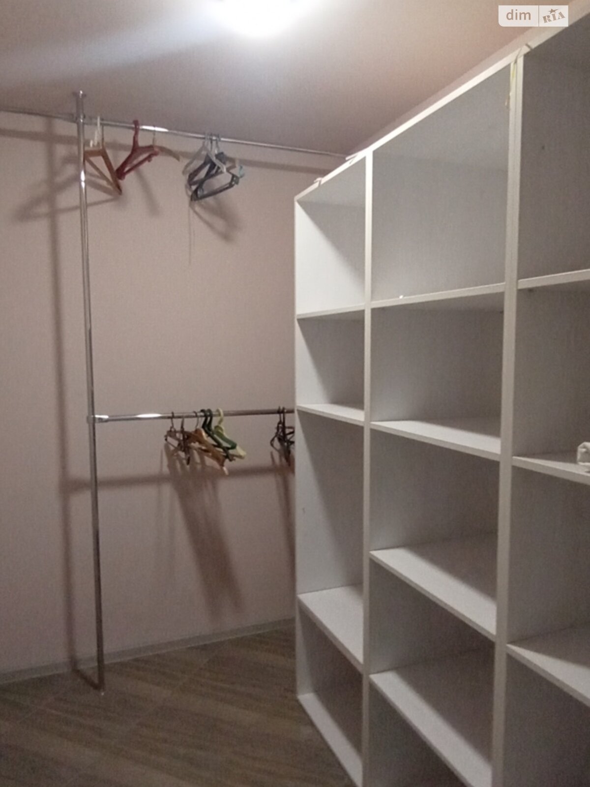 трикімнатна квартира в Одесі, район Київський, на вул. Євгена Чикаленка 56А в довготривалу оренду помісячно фото 1 трикімнатна квартира в Одесі, район Київський, на вул. Євгена Чикаленка 56А в довготривалу оренду помісячно фото 1