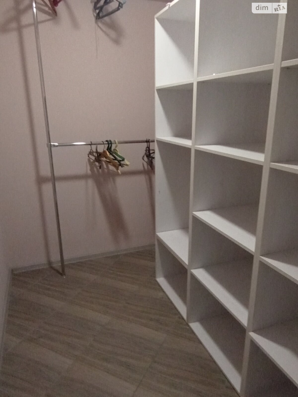 трикімнатна квартира в Одесі, район Київський, на вул. Євгена Чикаленка 56А в довготривалу оренду помісячно фото 1 трикімнатна квартира в Одесі, район Київський, на вул. Євгена Чикаленка 56А в довготривалу оренду помісячно фото 1