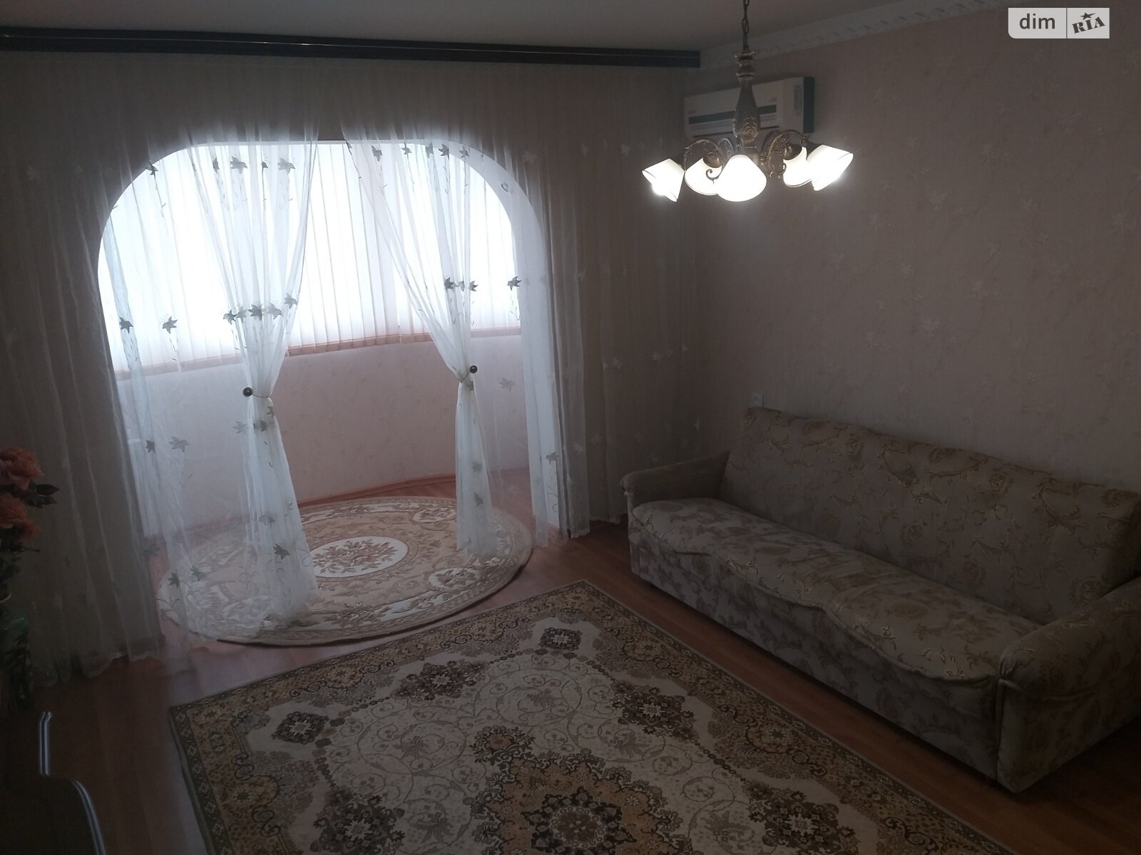 двухкомнатная квартира с ремонтом в Одессе, район Киевский, на ул. Ильфа и Петрова 47 в аренду на долгий срок помесячно фото 1