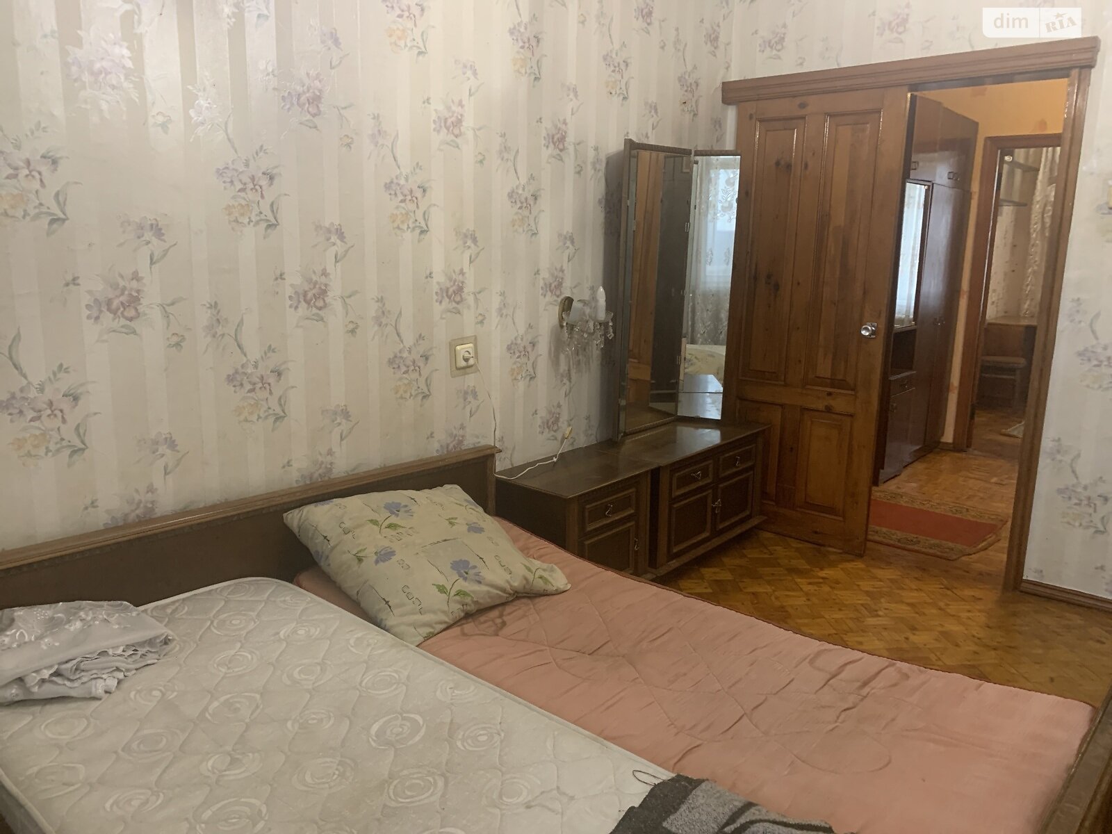 трехкомнатная квартира в Одессе, район Киевский, на просп. Князя Ярослава Мудрого 1А в аренду на долгий срок помесячно фото 1