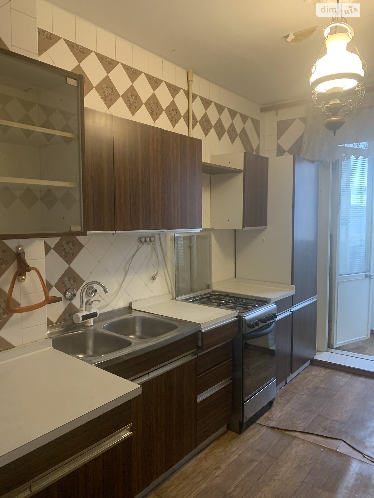 трехкомнатная квартира в Одессе, район Киевский, на просп. Князя Ярослава Мудрого 1А в аренду на долгий срок помесячно фото 1