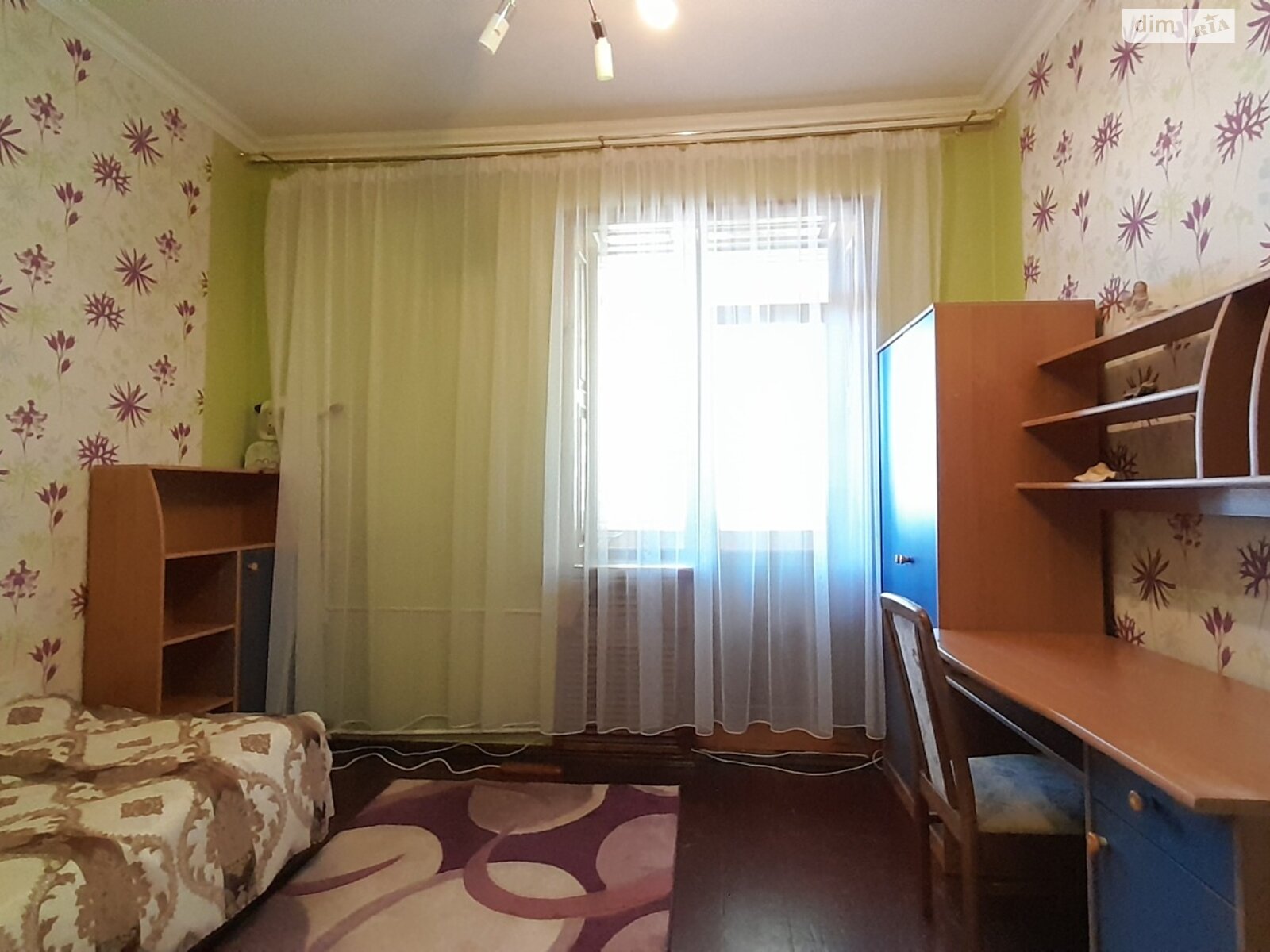 трикімнатна квартира в Одесі, район undefined, на просп. Небесної Сотні 4 в довготривалу оренду помісячно фото 1 трикімнатна квартира в Одесі, район undefined, на просп. Небесної Сотні 4 в довготривалу оренду помісячно фото 1