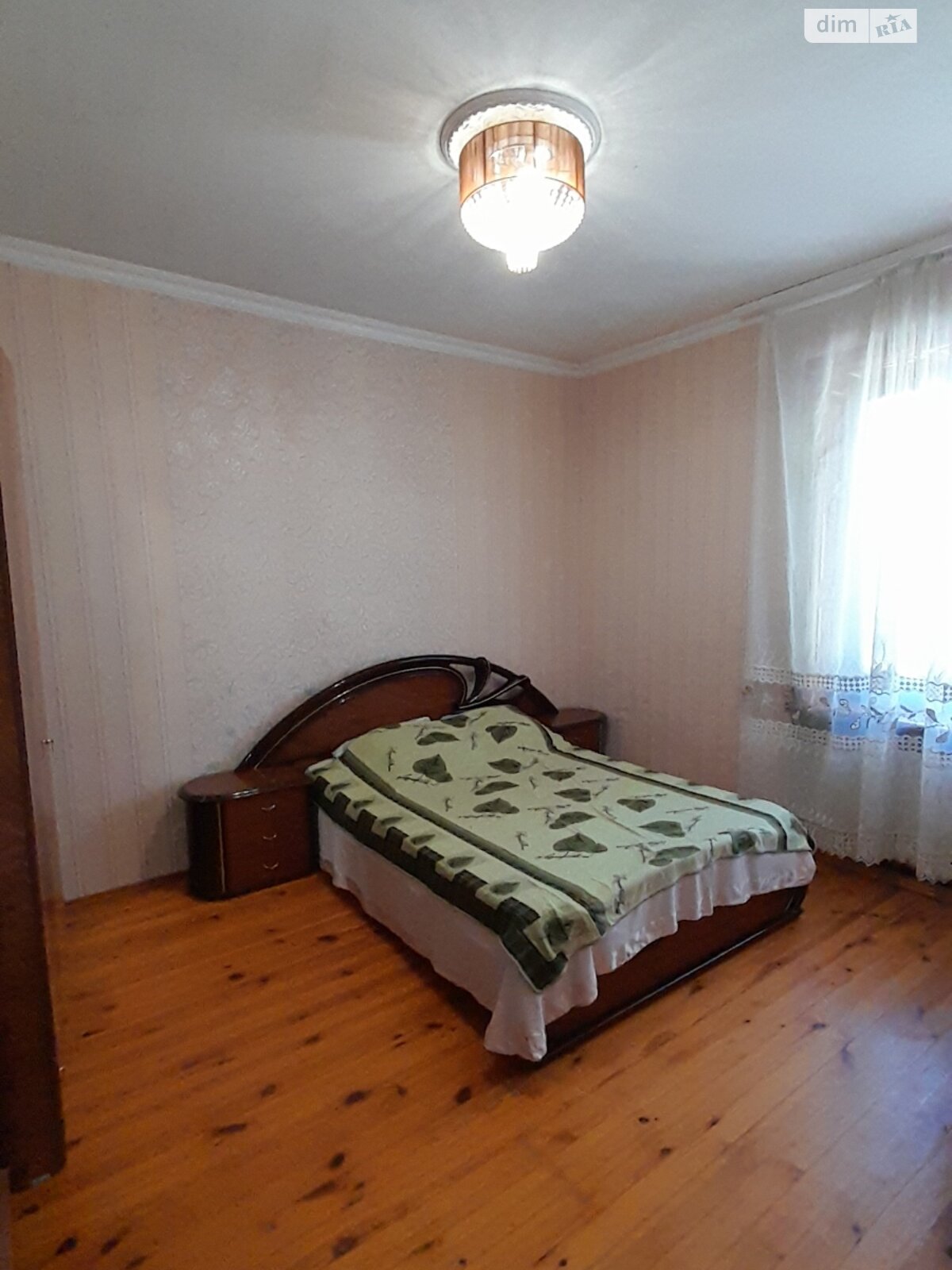 трикімнатна квартира в Одесі, район undefined, на просп. Небесної Сотні 4 в довготривалу оренду помісячно фото 1 трикімнатна квартира в Одесі, район undefined, на просп. Небесної Сотні 4 в довготривалу оренду помісячно фото 1