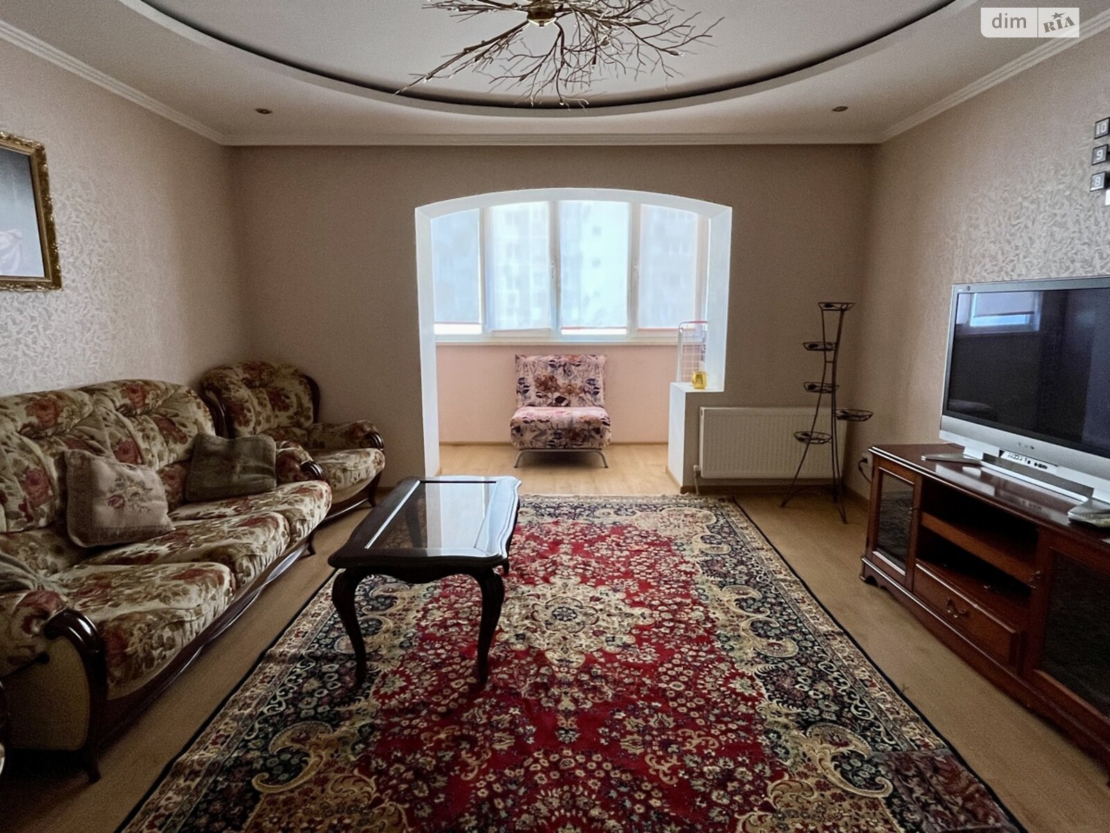двухкомнатная квартира в Одессе, район Киевский, на мас. Радужный 3 в аренду на долгий срок помесячно фото 1