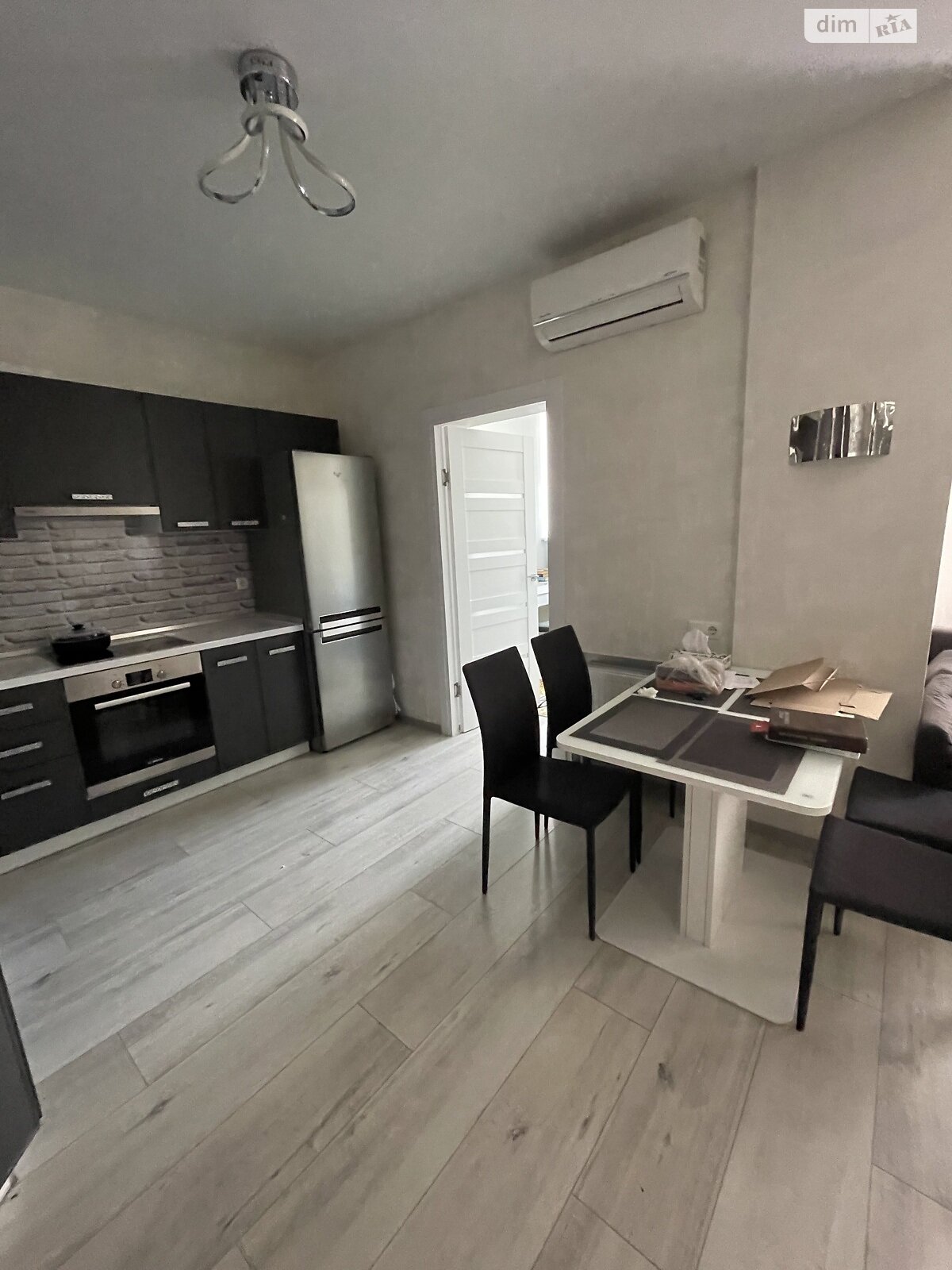 однокімнатна квартира з ремонтом в Одесі, район Київський, на мас. Радужний 20 в довготривалу оренду помісячно фото 1